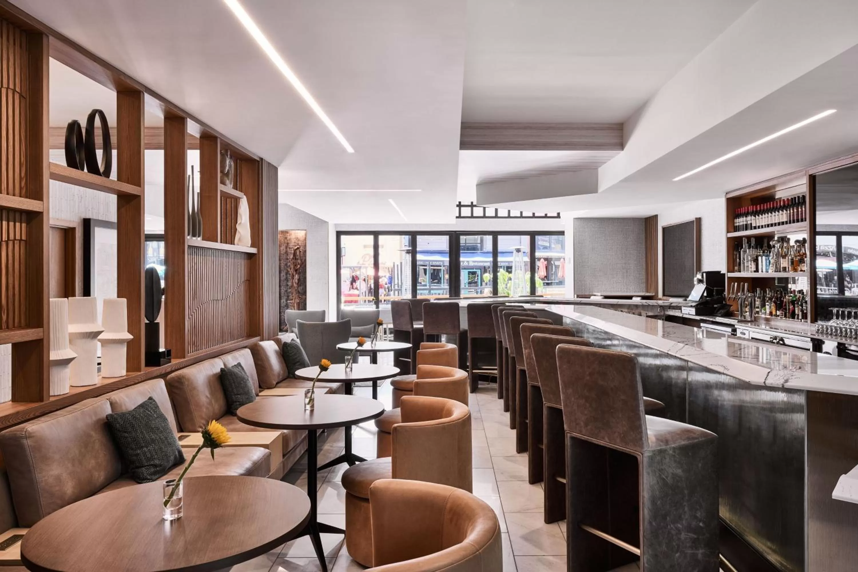 Lounge or bar in AC Hotel by Marriott San Diego Downtown Gaslamp Quarter