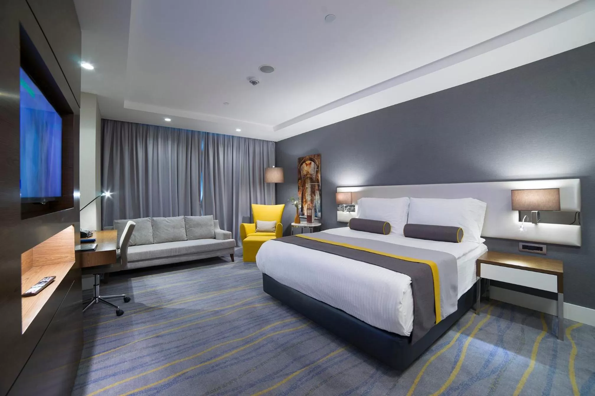 Photo of the whole room, Bed in Radisson Blu Hotel, Kayseri