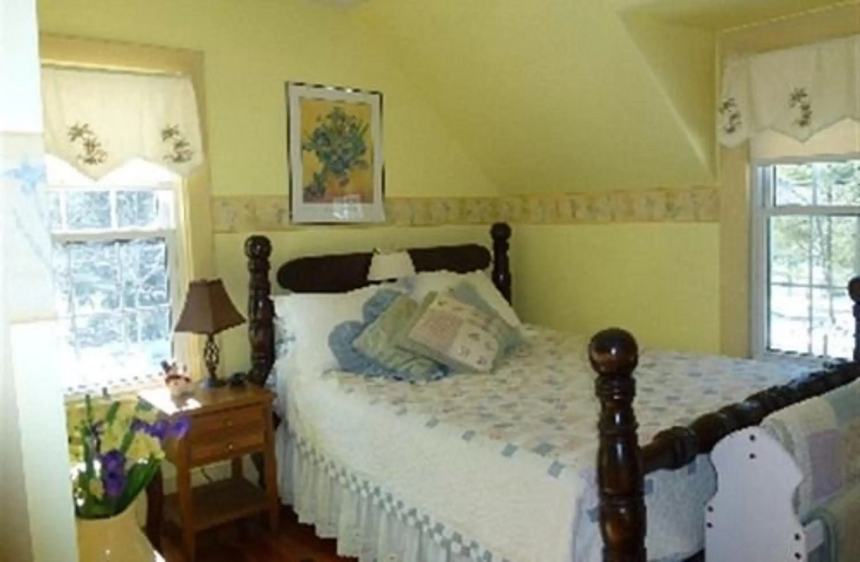 Bedroom in Spruce Moose Lodge