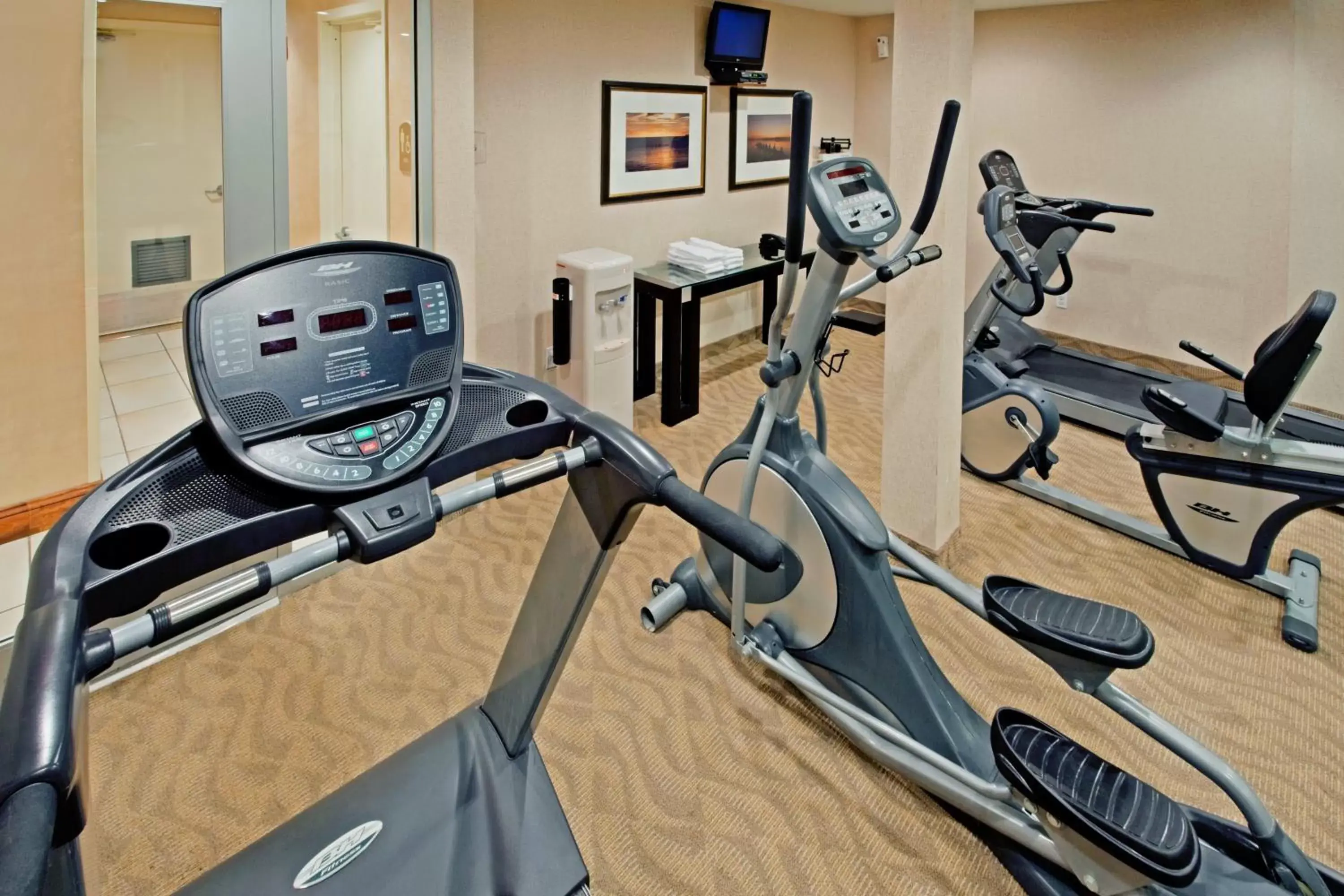 Spa and wellness centre/facilities, Fitness Center/Facilities in Holiday Inn Manhattan 6th Ave - Chelsea, an IHG Hotel