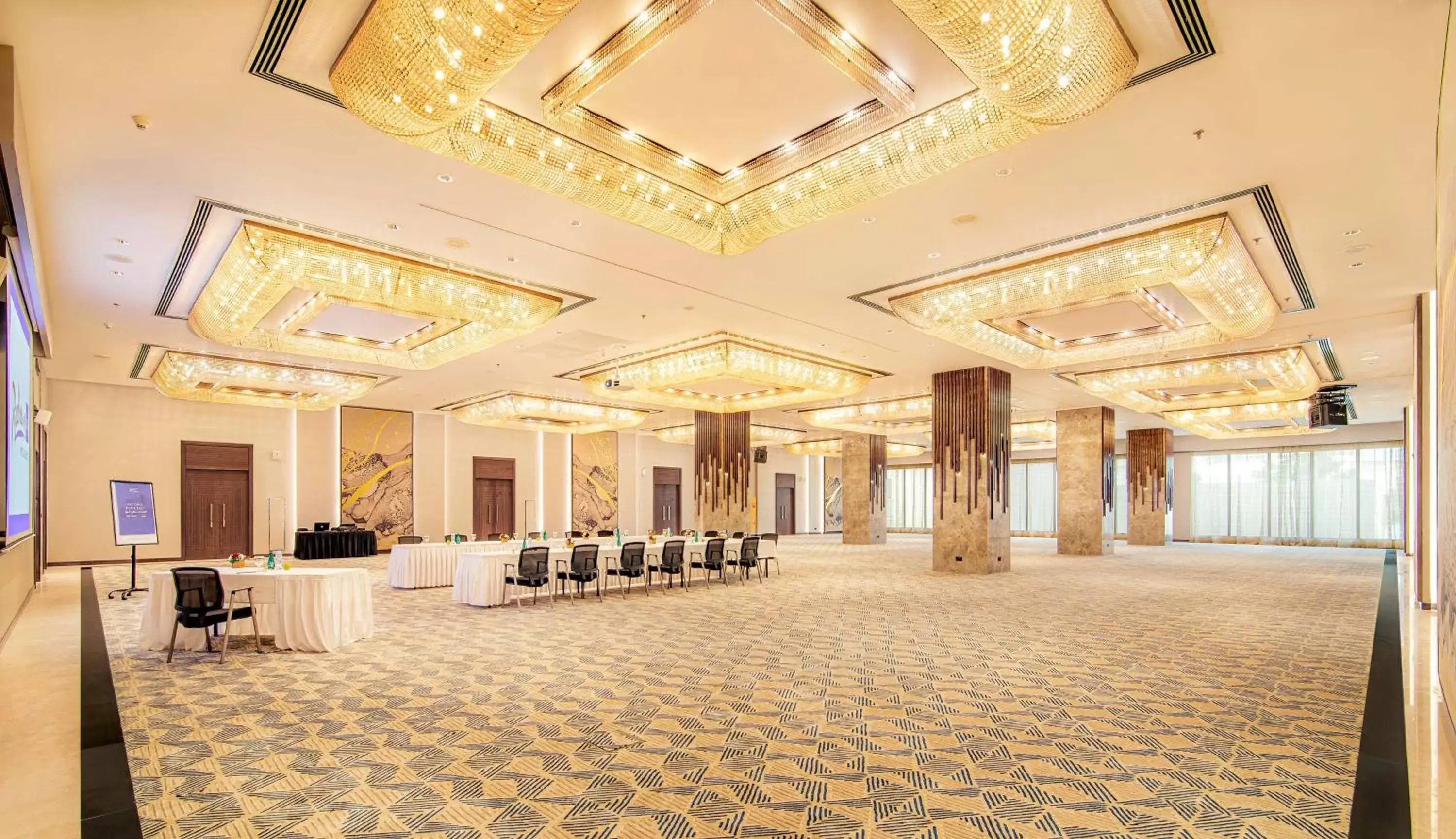 On site, Banquet Facilities in Radisson Blu Hotel & Resort, Abu Dhabi Corniche