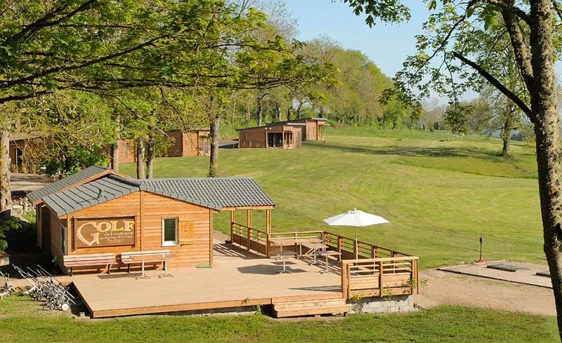 Garden view in Domaine De Barres