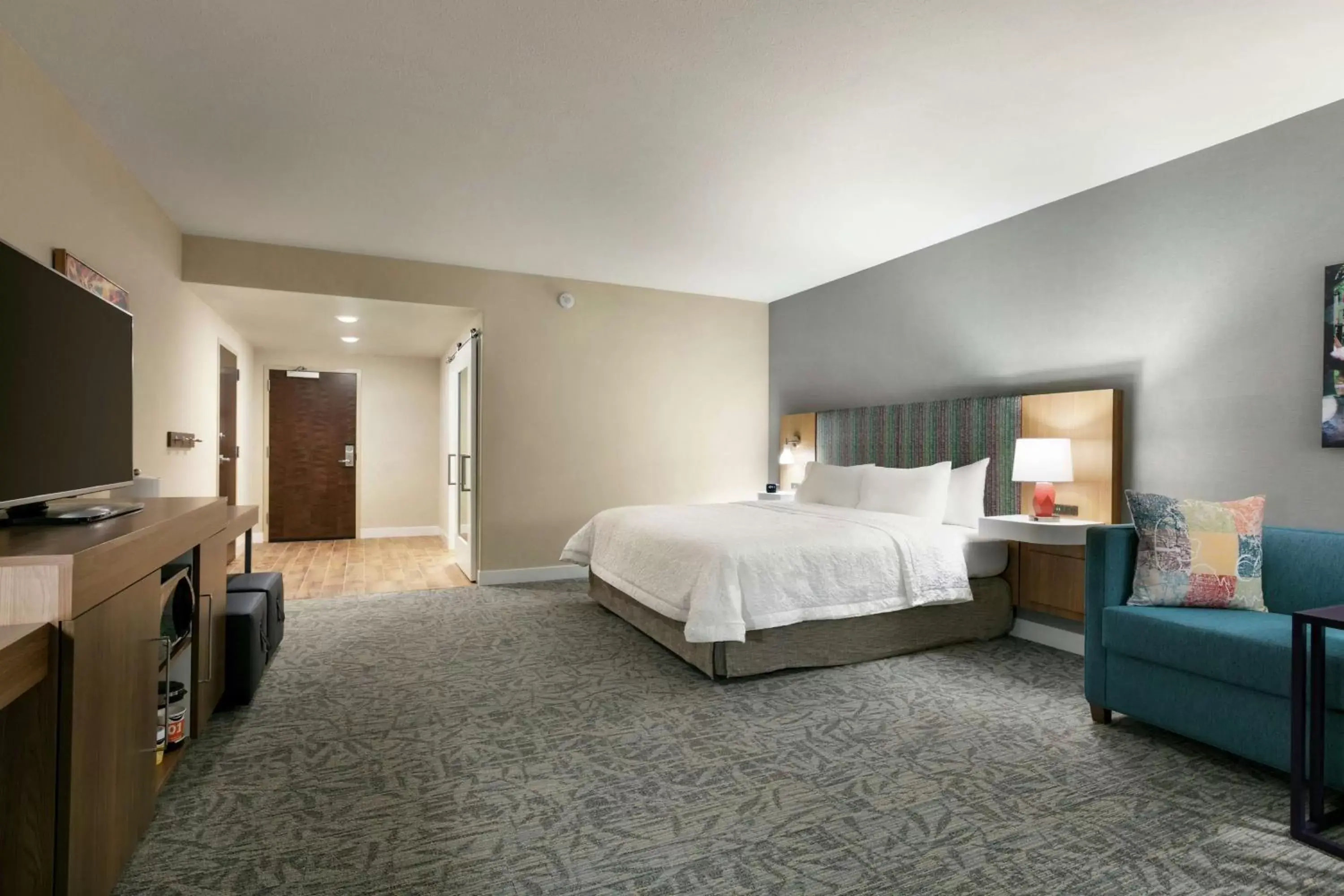 Bedroom, Bed in Hampton Inn And Suites By Hilton Johns Creek