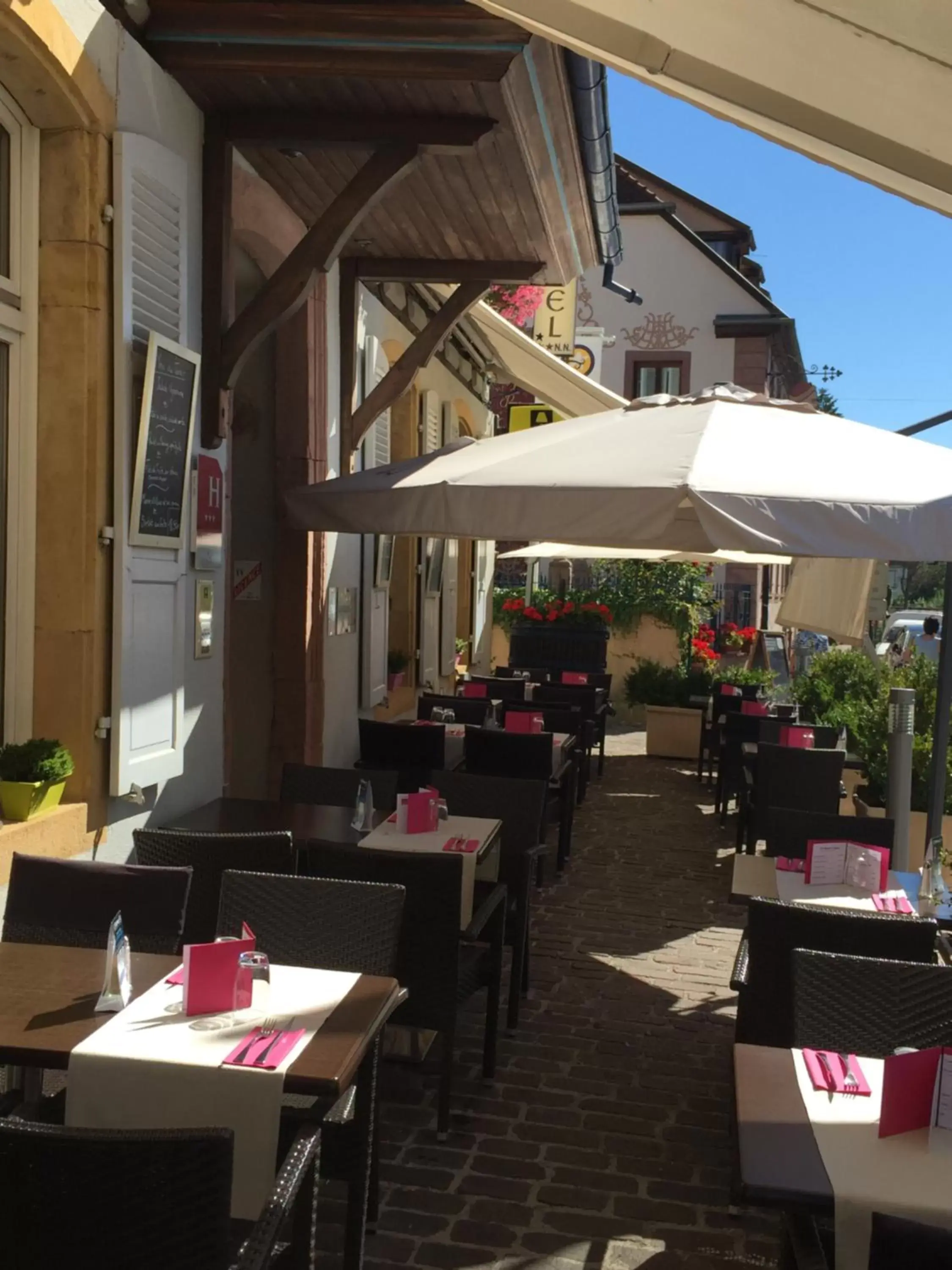Facade/entrance, Restaurant/Places to Eat in Hôtel L'Auberge Alsacienne