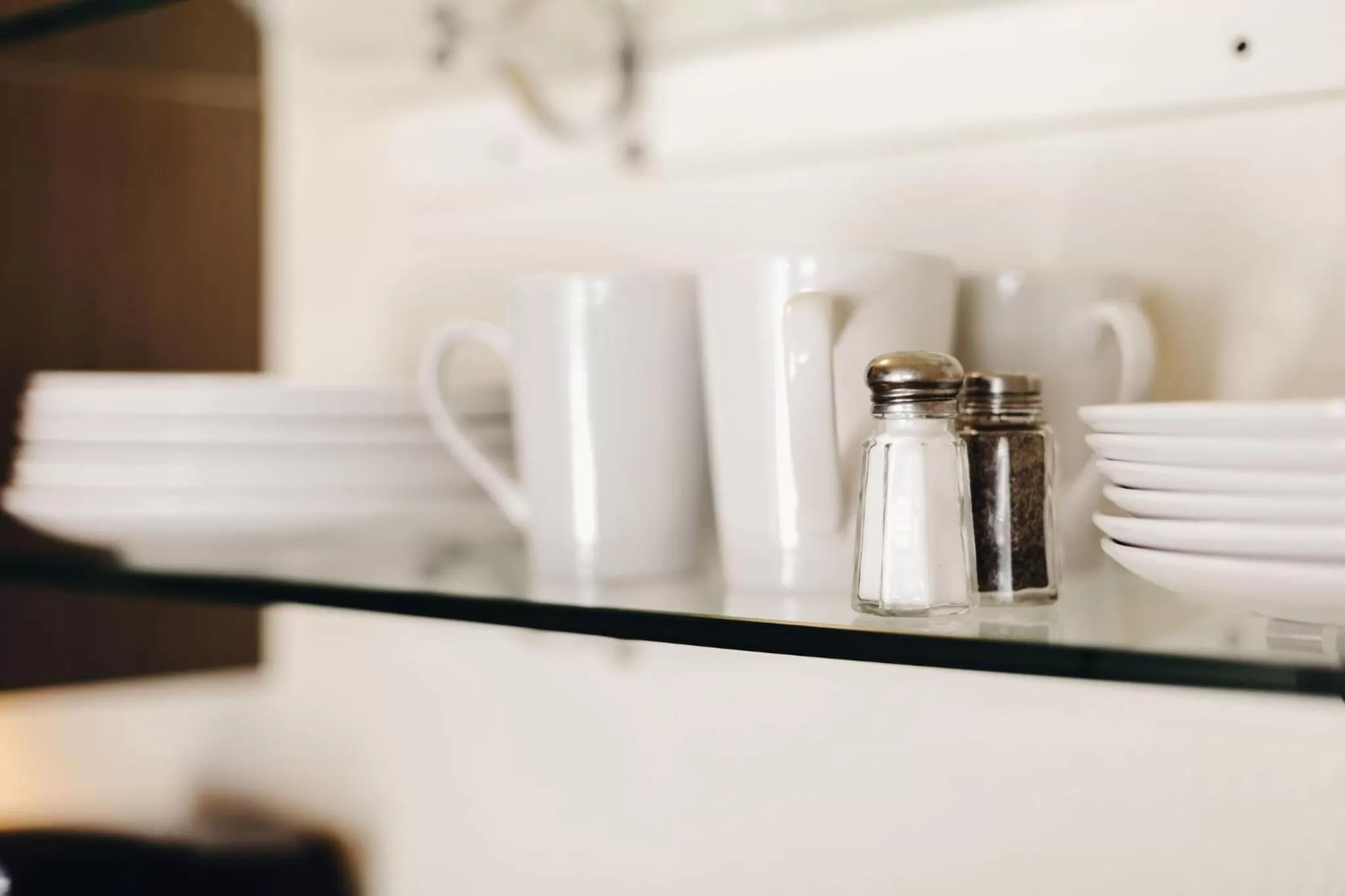 Kitchen or kitchenette in Vintage Lakeside Inn