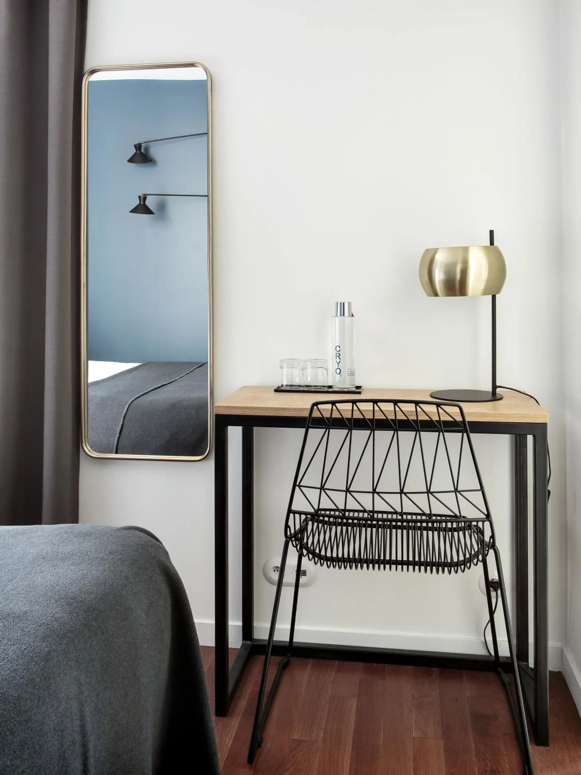 Bed in New Hotel Le Voltaire Bed in New Hotel Le Voltaire