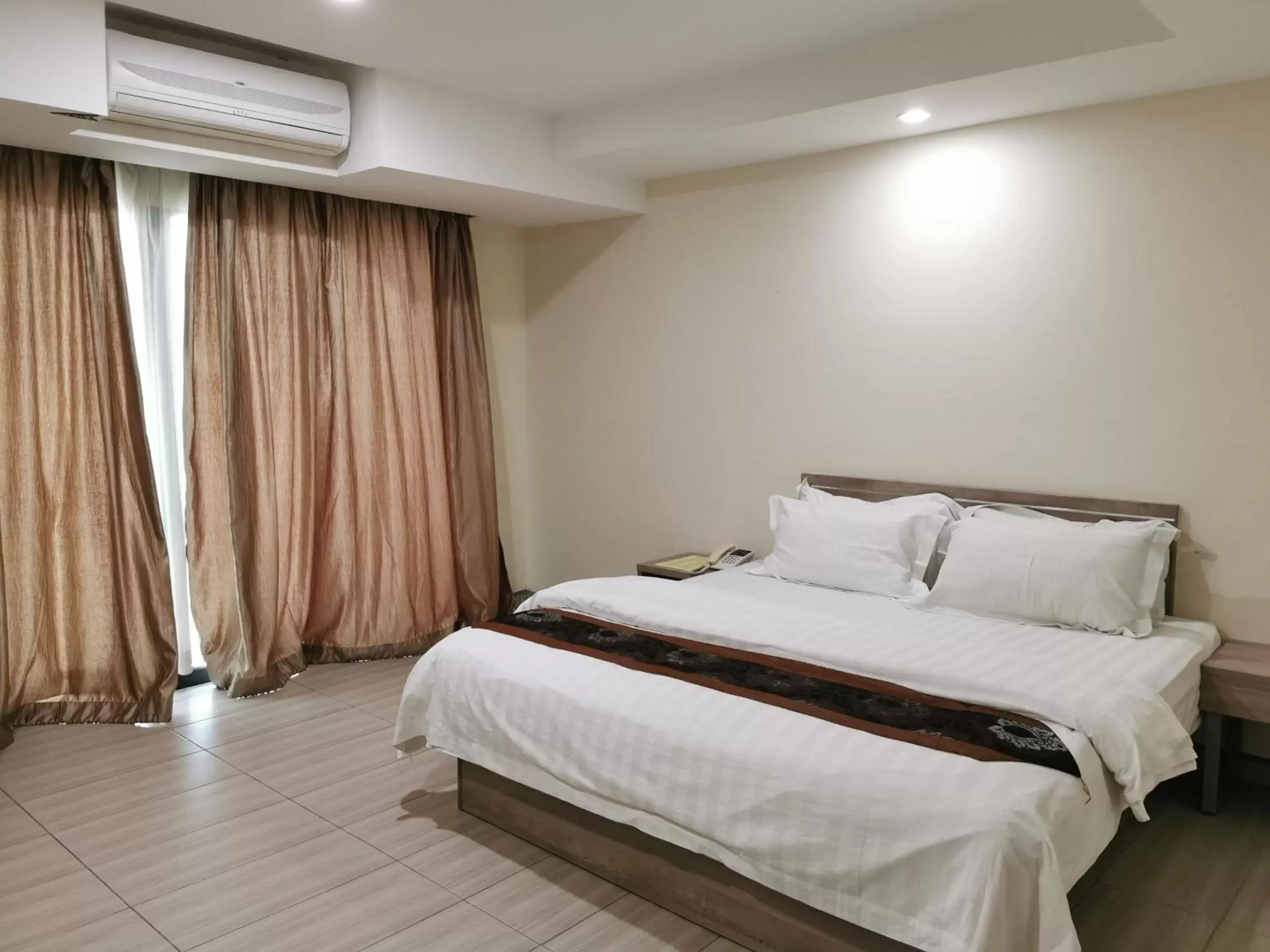 Bedroom, Bed in Melang Inn