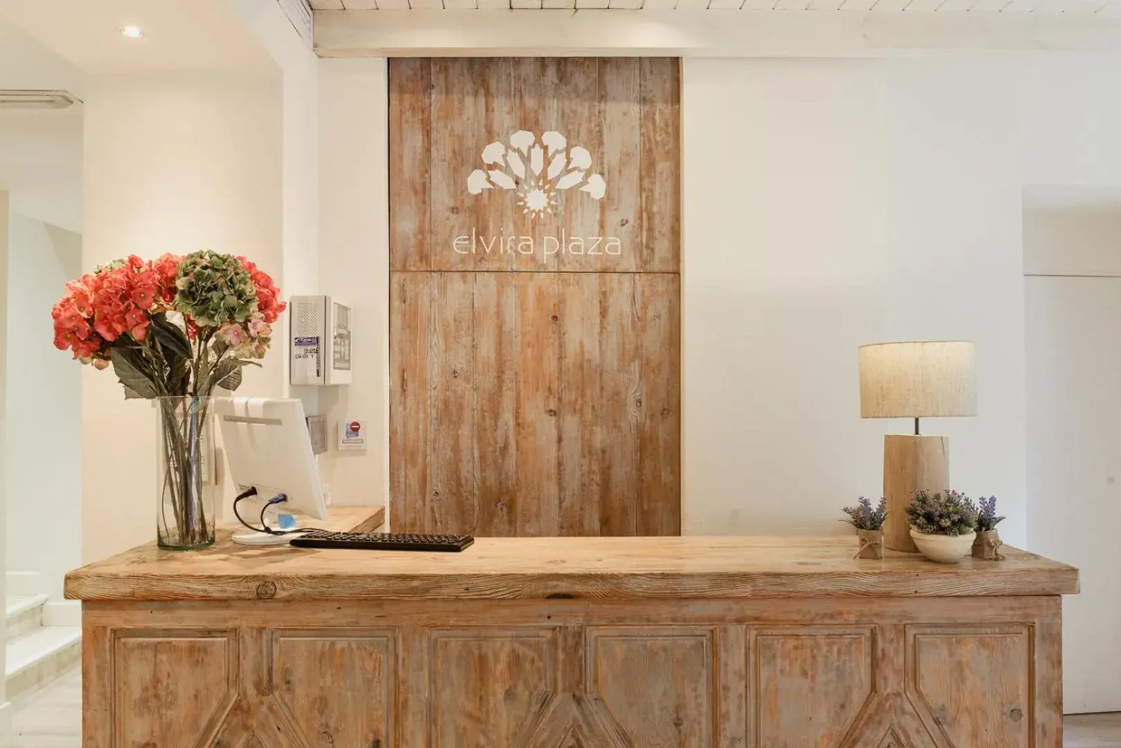 Lobby or reception in Hotel Boutique Elvira Plaza Lobby or reception in Hotel Boutique Elvira Plaza