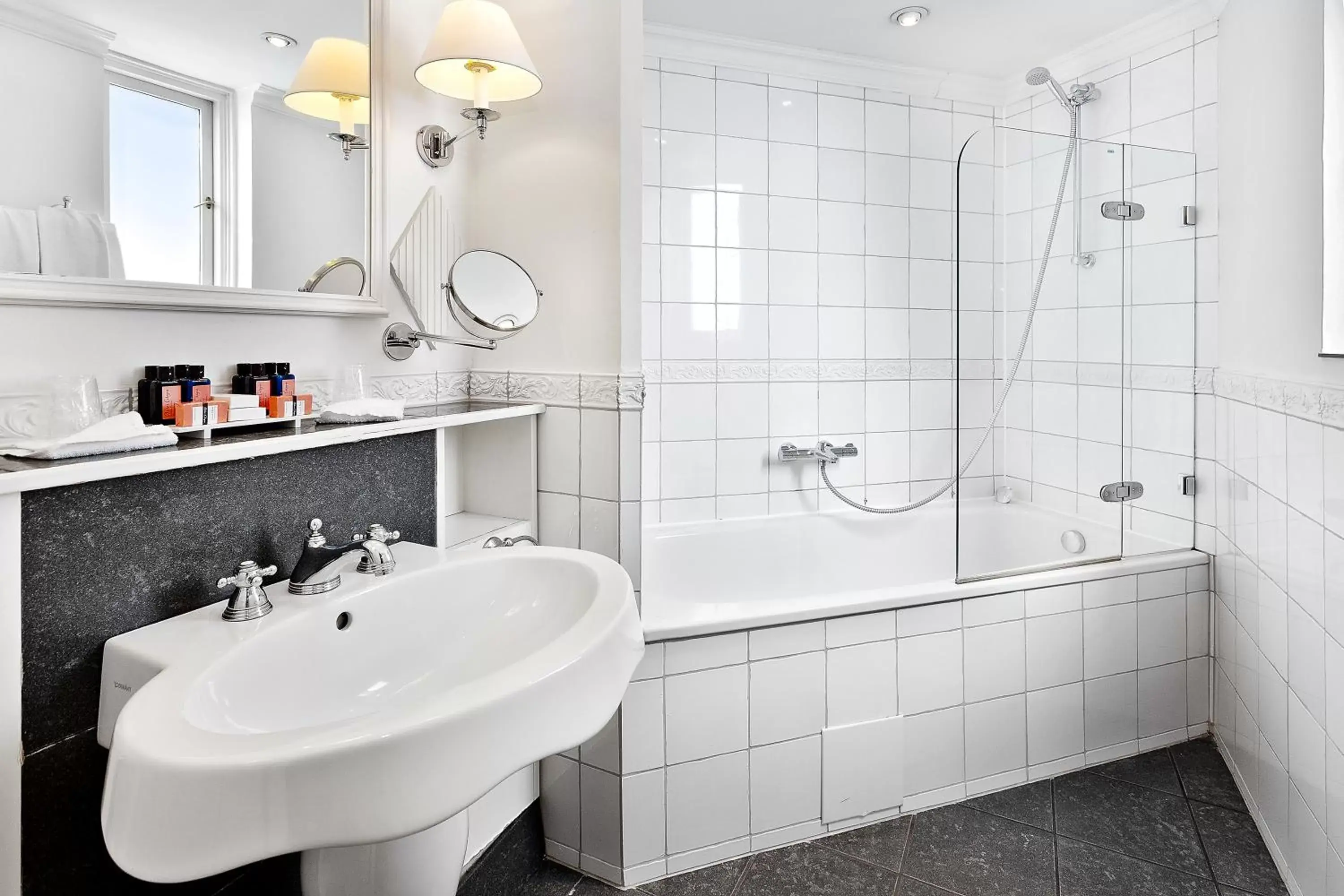 Bathroom in ProfilHotels Copenhagen Plaza