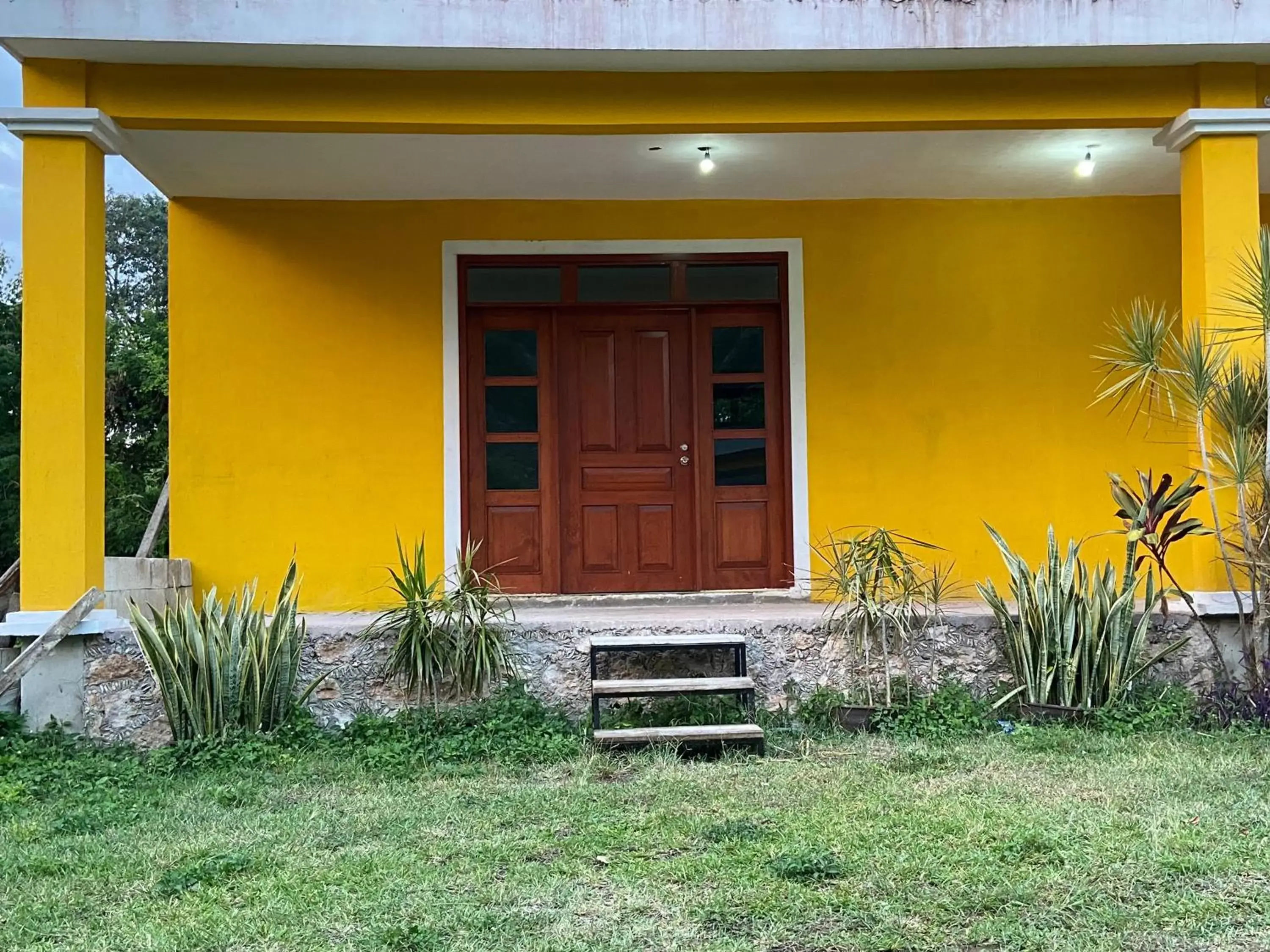 Facade/entrance in Casa Coronado Izamal