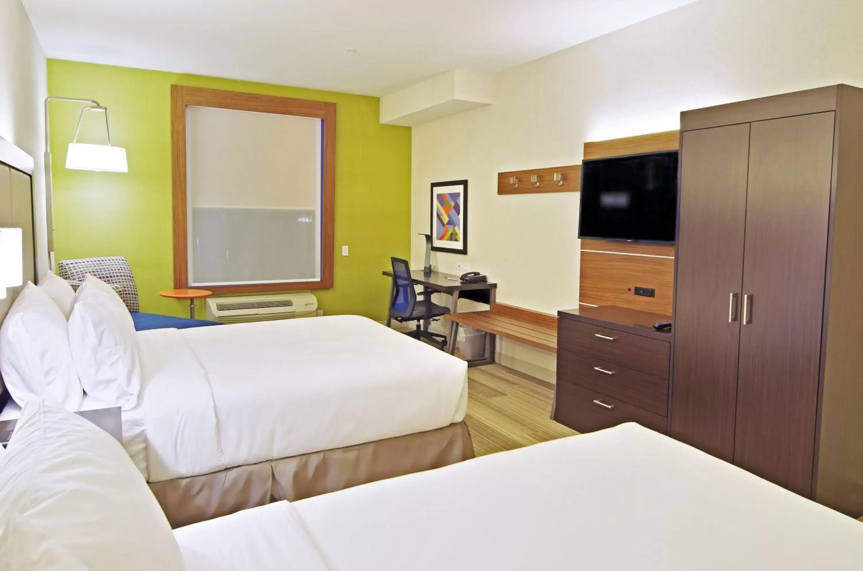 Photo of the whole room, Bed in Holiday Inn Express & Suites - Phoenix North - Scottsdale, an IHG Hotel