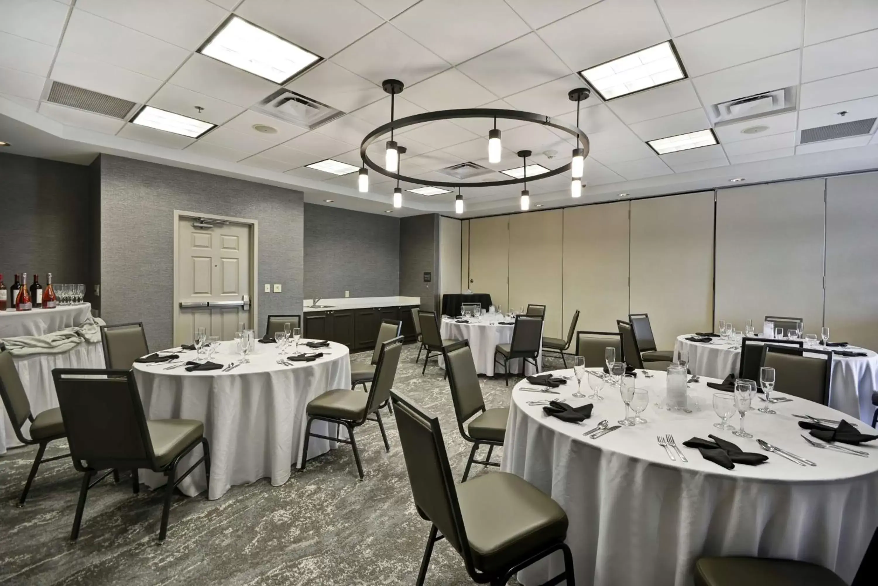 Dining area in Hilton Garden Inn Panama City