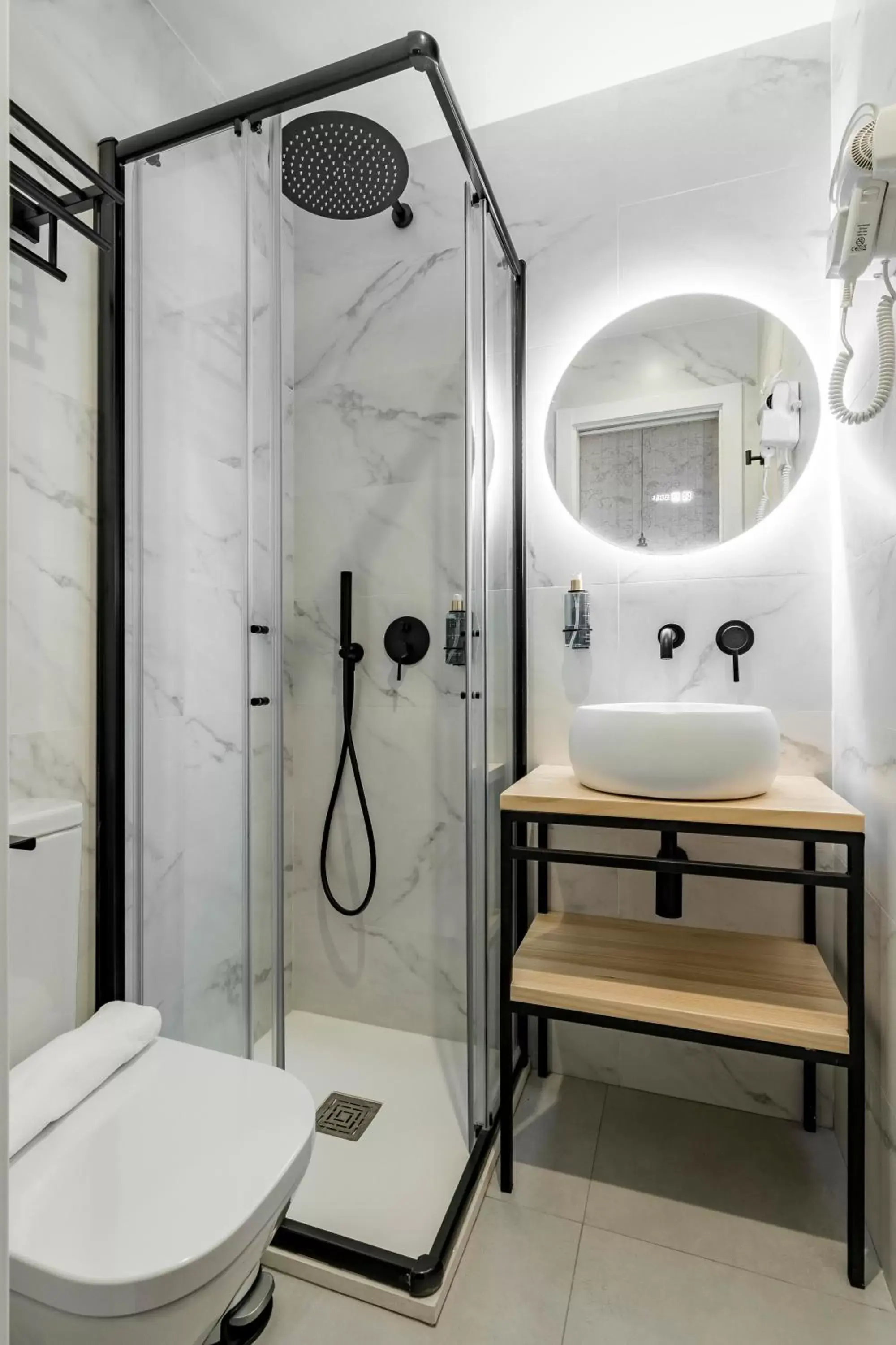 Bathroom in Marco Polo Residence Hostal Boutique
