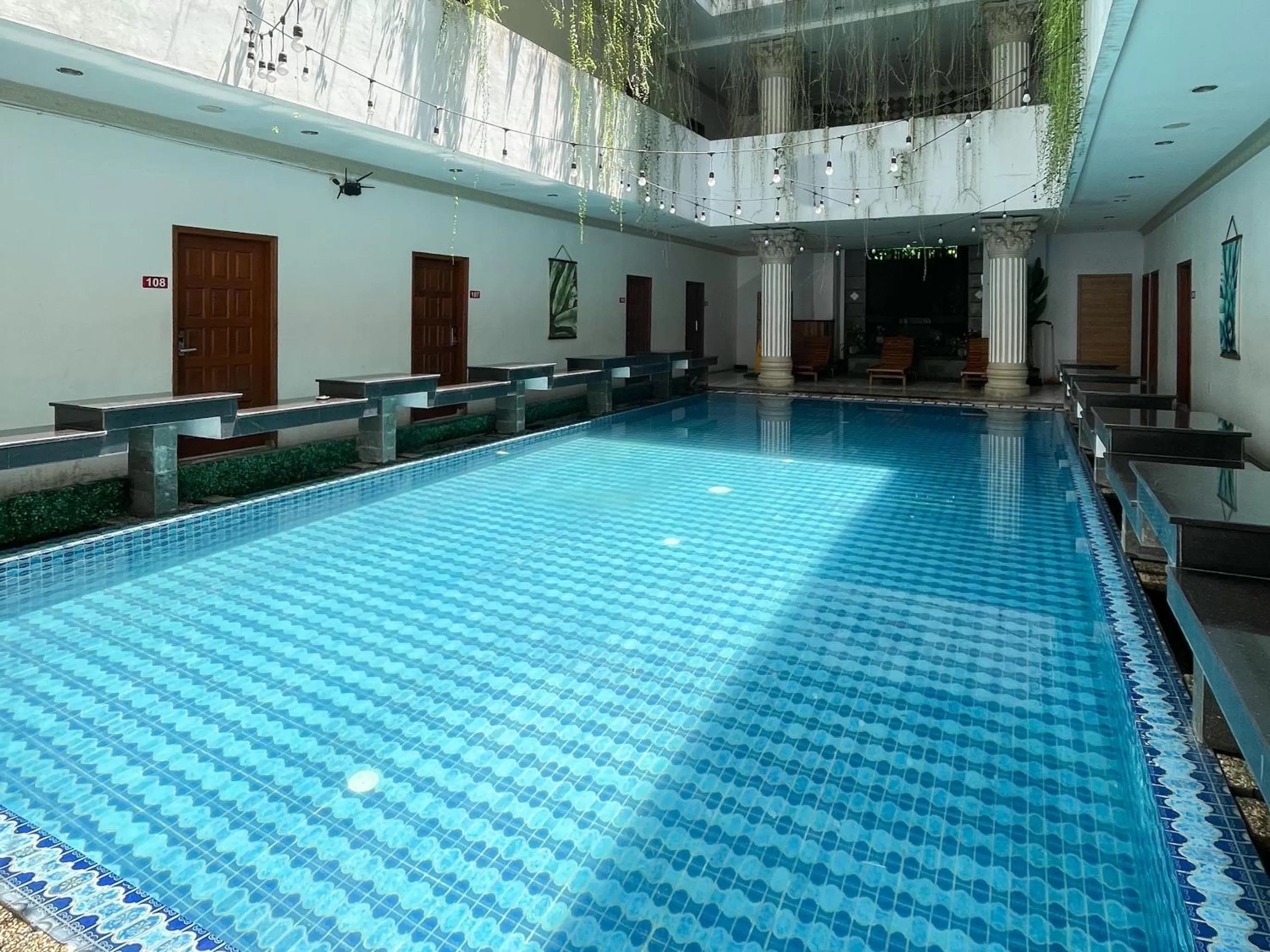 Swimming Pool in RedDoorz Premium Syariah at Mutiara Hijau Suites Medan