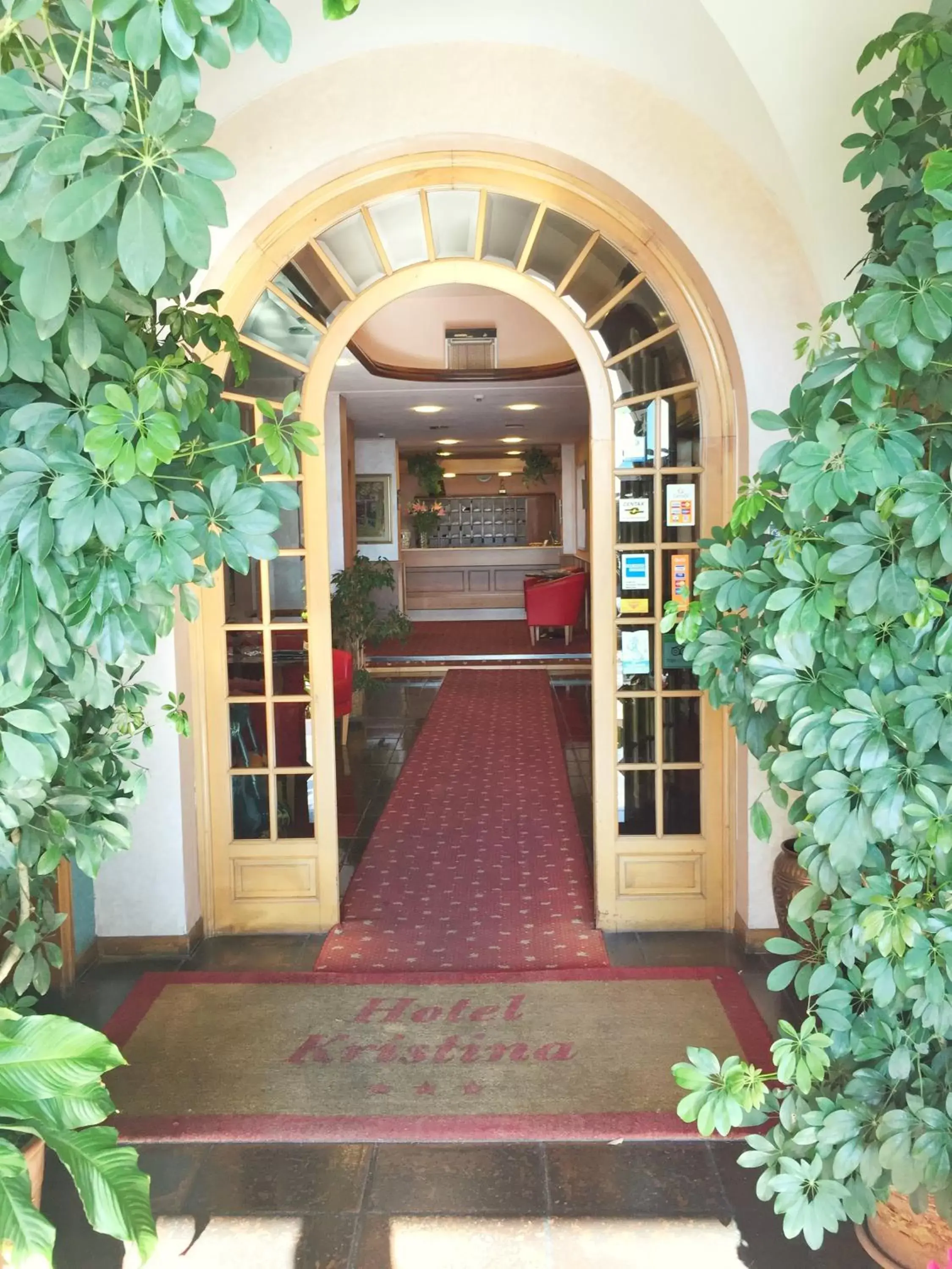 Facade/entrance in Hotel Kristina