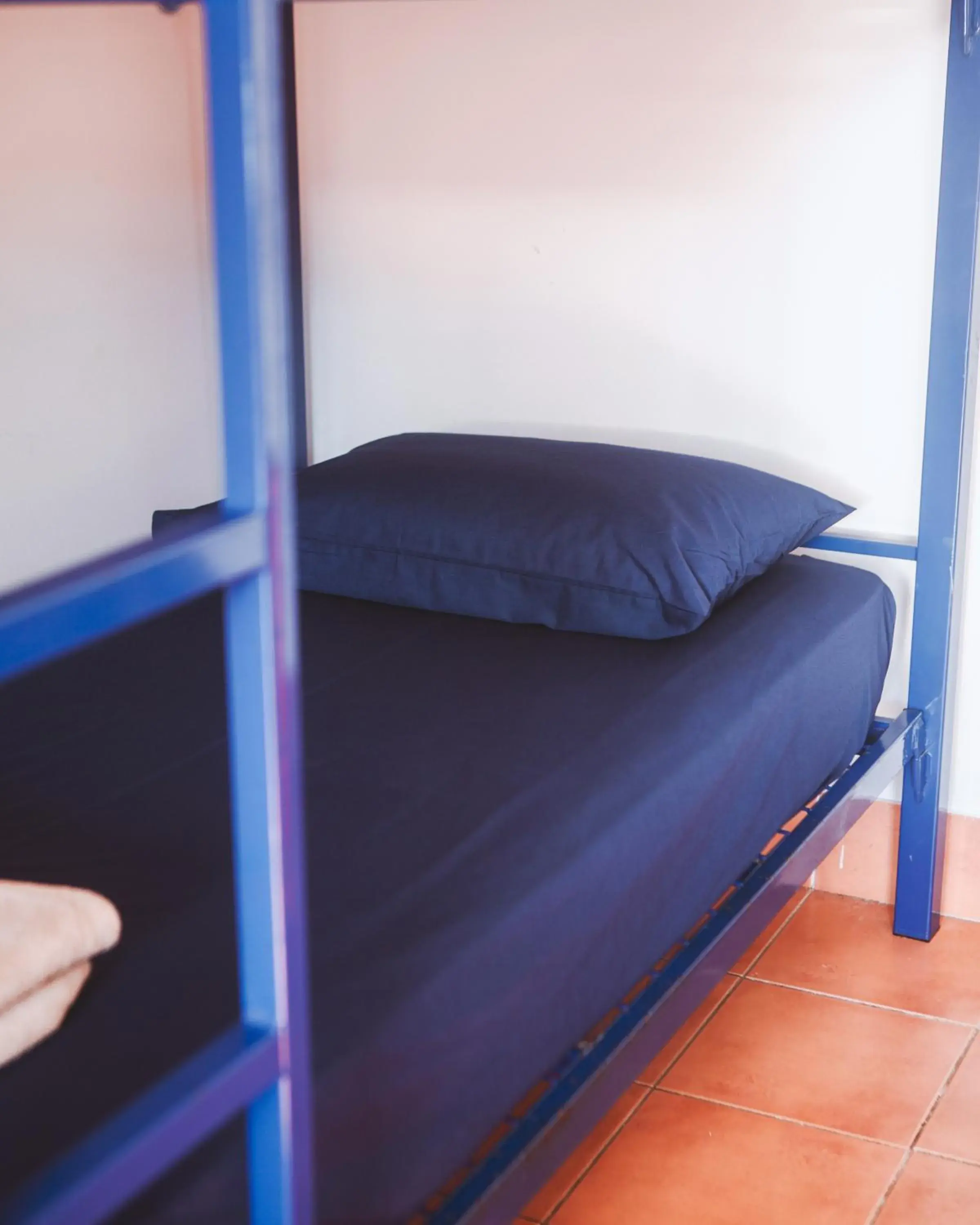 bunk bed, Bed in Budds In Surfers Backpackers