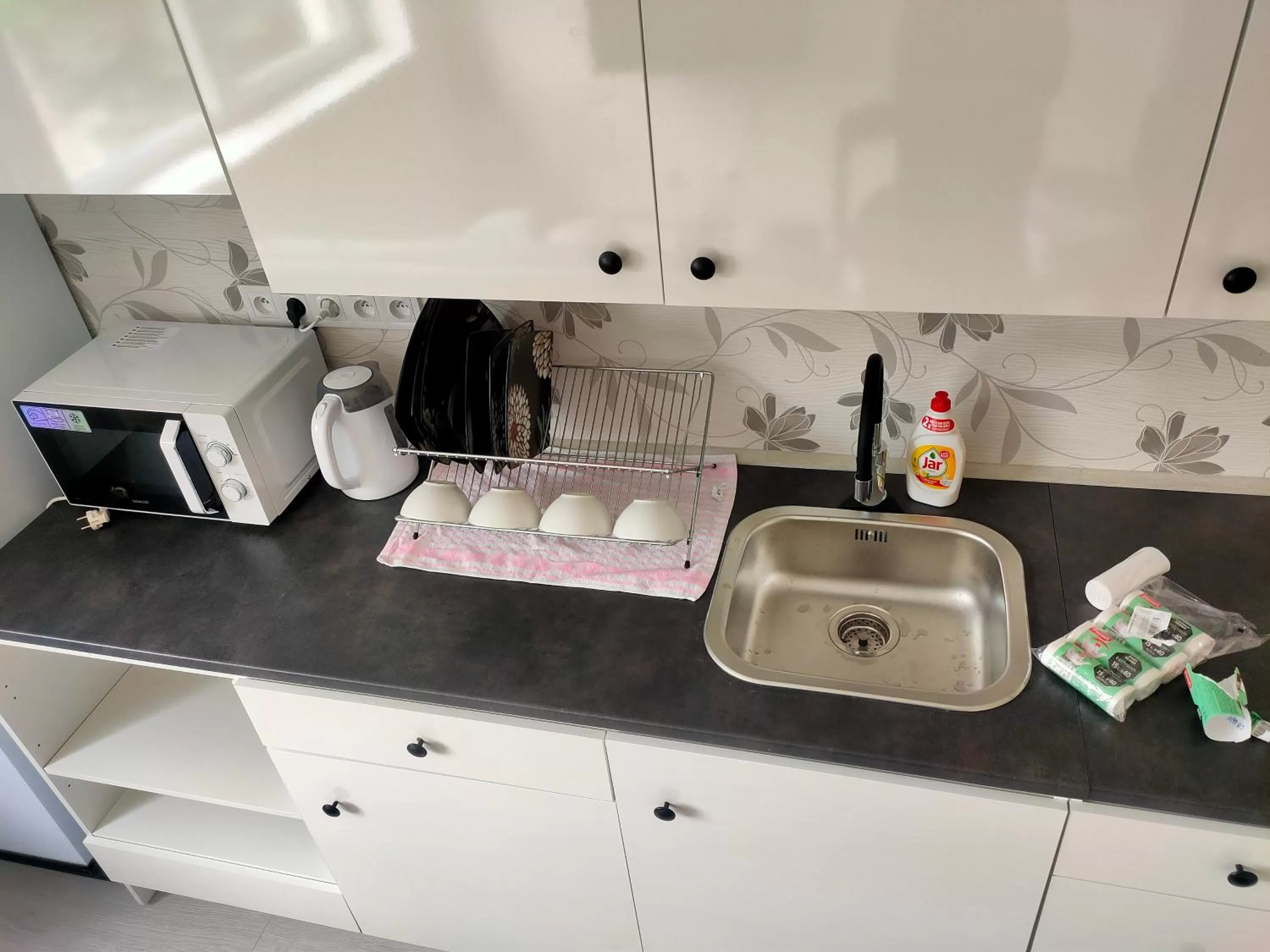 Sun-House Pension - ParkingFree Limited spaces-