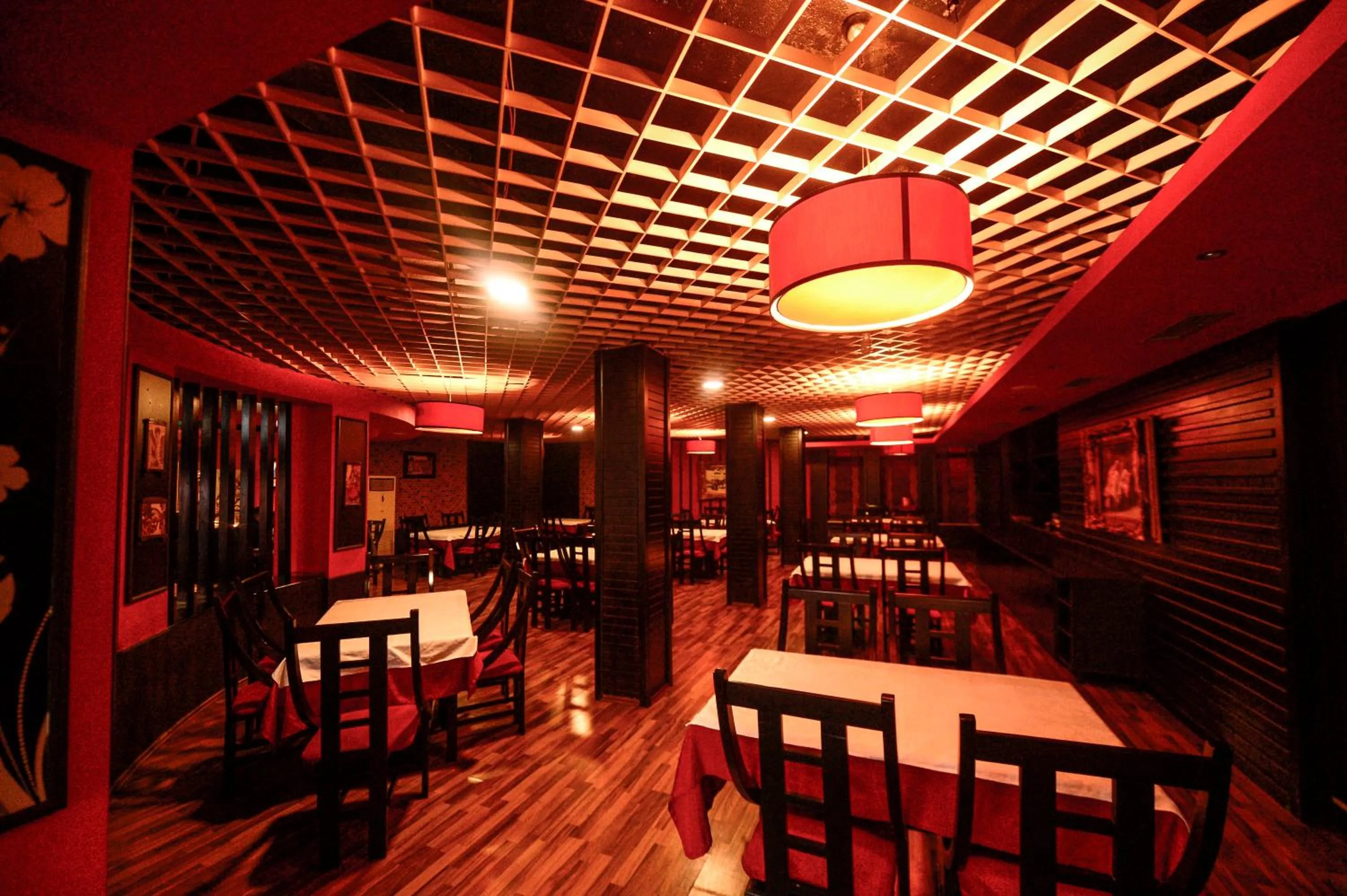 Restaurant/places to eat in Hotel Argenti