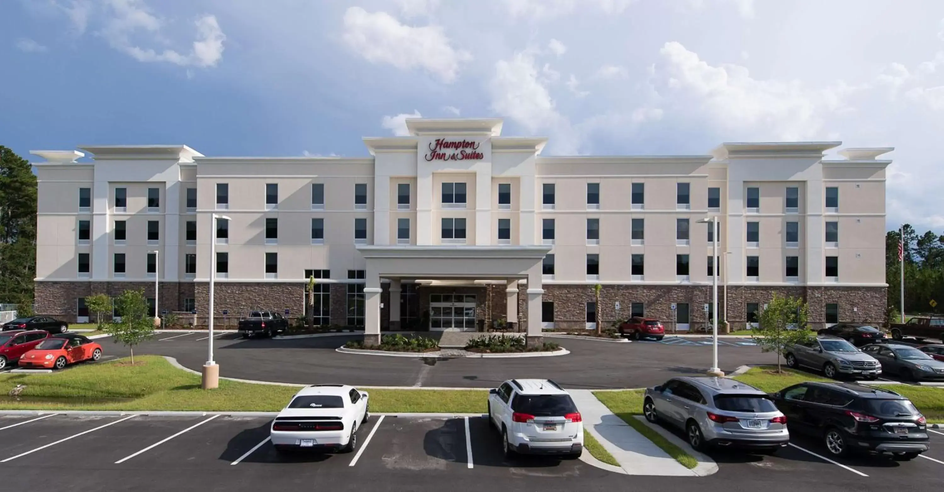 Property Building in Hampton Inn & Suites Walterboro