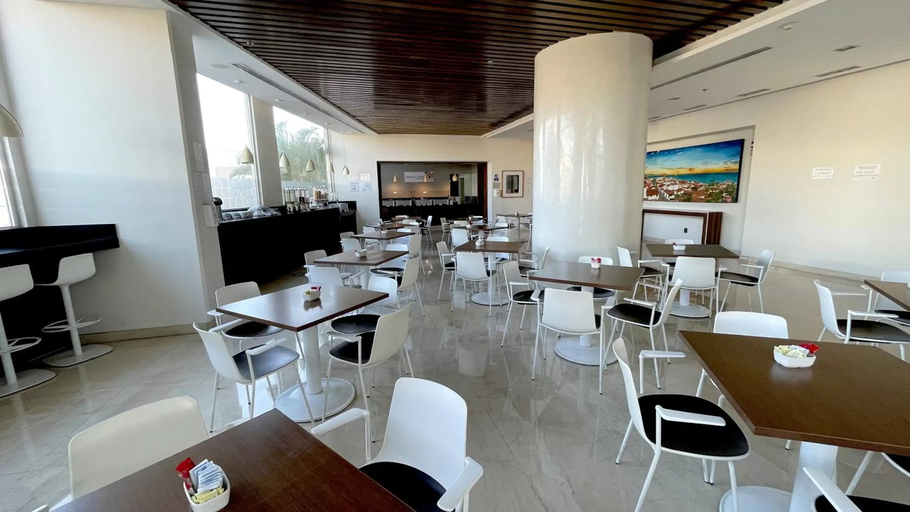 Breakfast, Restaurant/Places to Eat in Holiday Inn Express Puerto Vallarta, an IHG Hotel