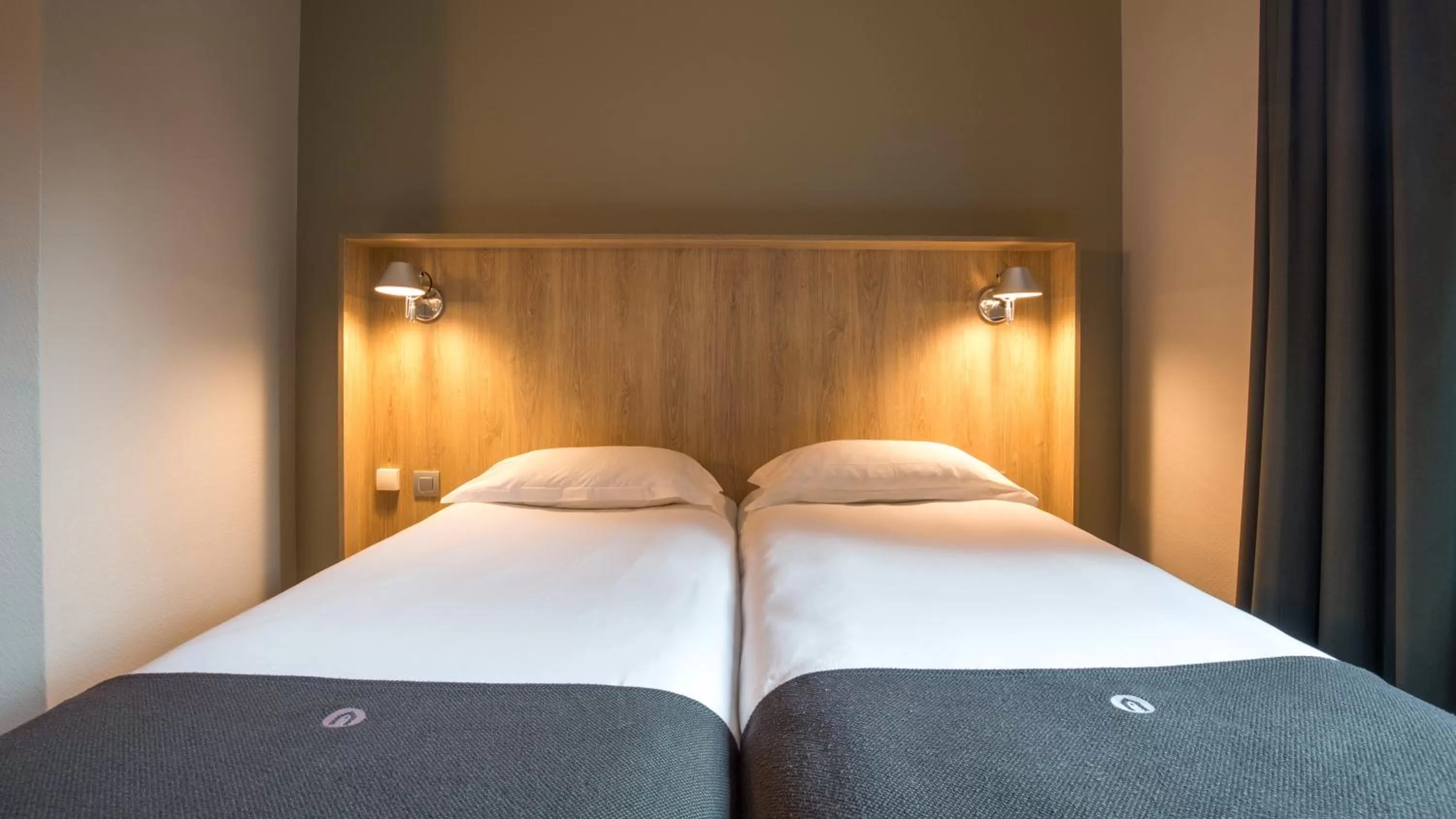 Bed in Campanile Rennes Centre - Gare