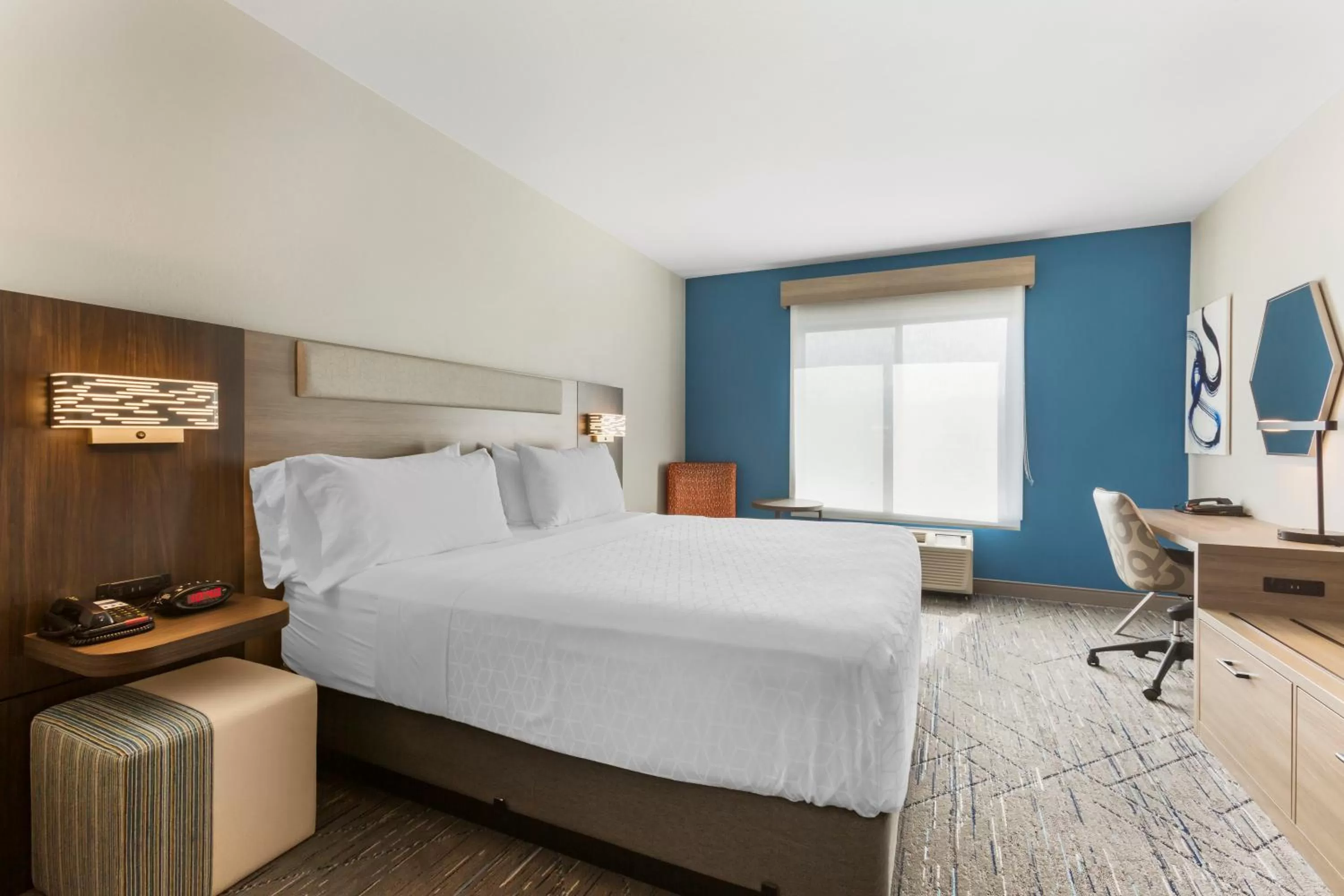 Bedroom, Bed in Holiday Inn Express Belgrade-Bozeman Area by IHG