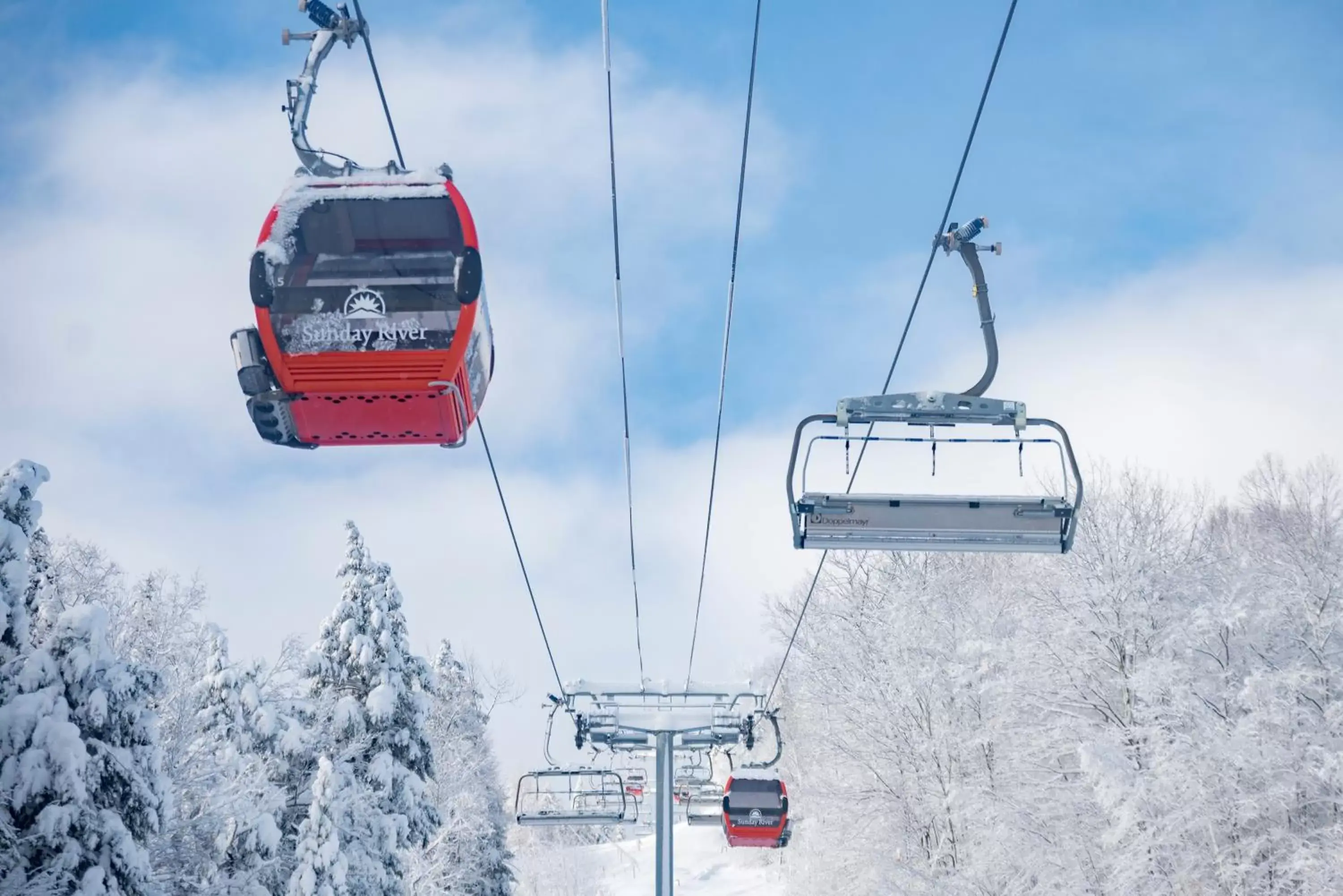 Skiing, Winter in Grand Summit Hotel