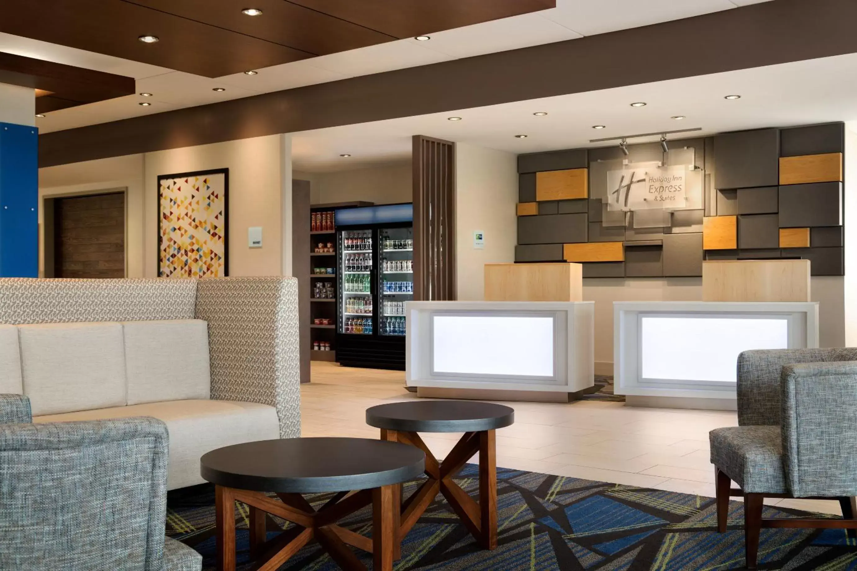 Lobby/Reception in Holiday Inn Express & Suites - Calgary Airport Trail NE, an IHG Hotel