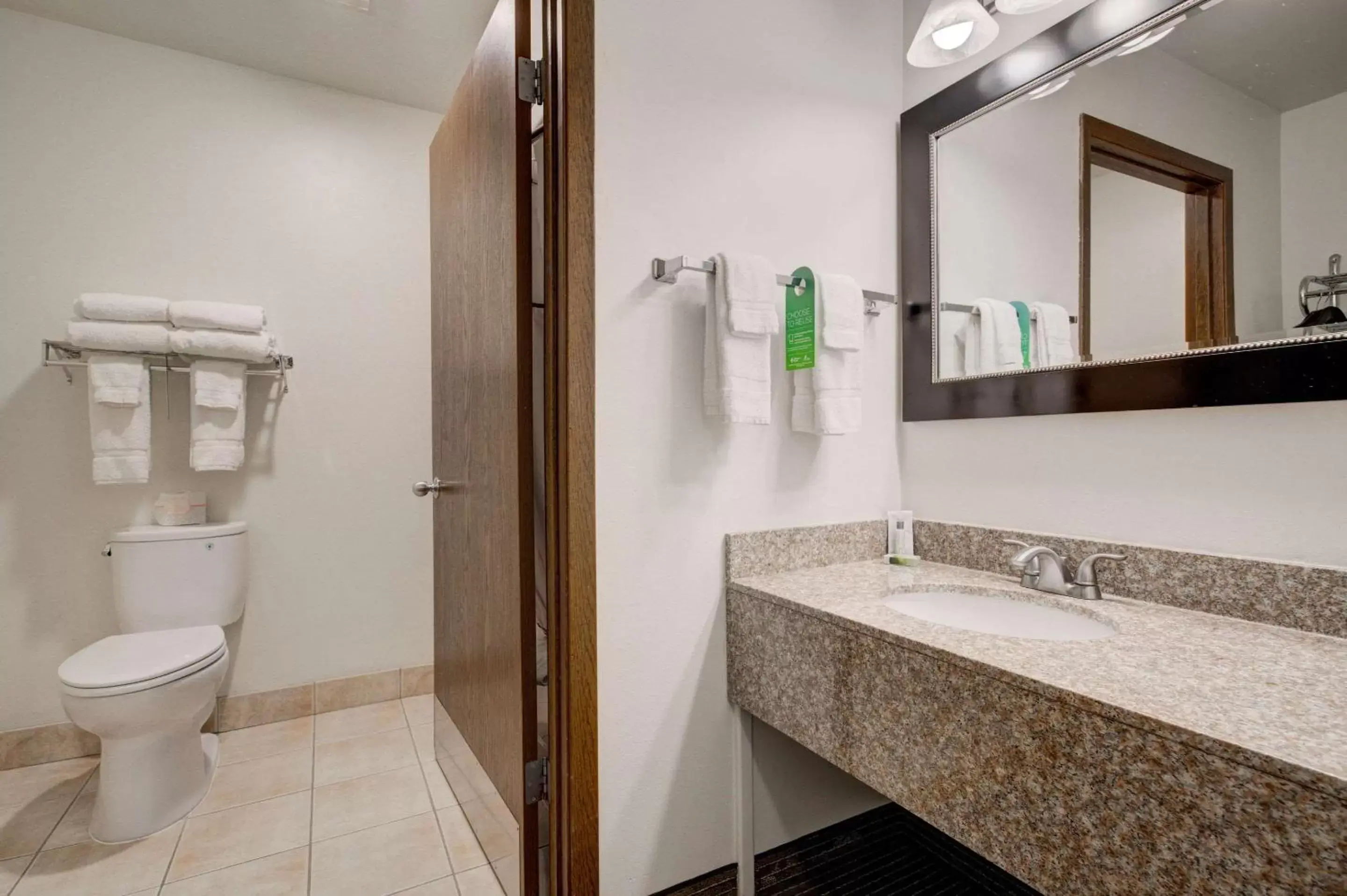 Bedroom, Bathroom in The Ridgeline Hotel at Yellowstone, Ascend Hotel Collection