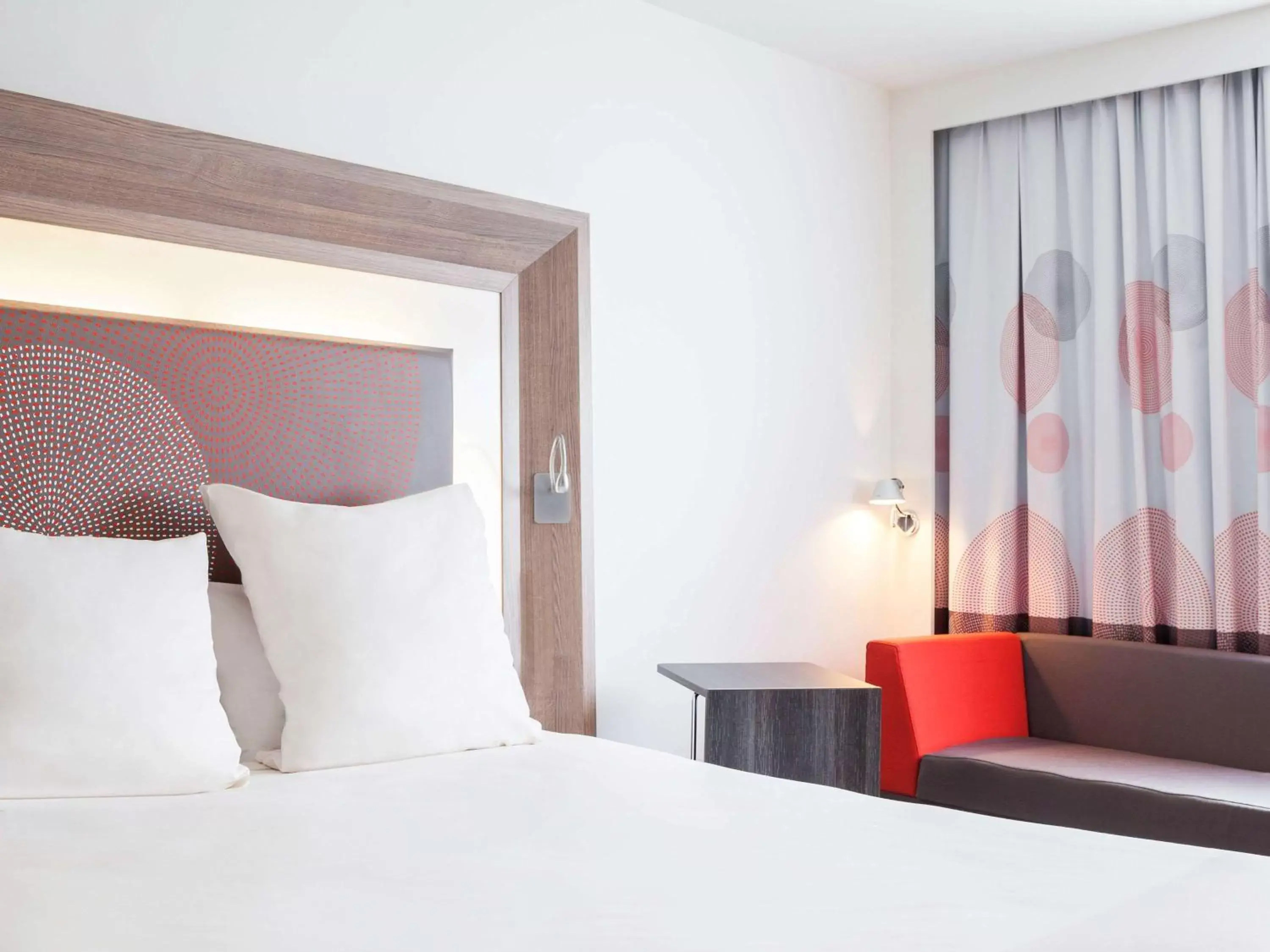 Photo of the whole room, Bed in Novotel Marseille Centre Prado Vélodrome