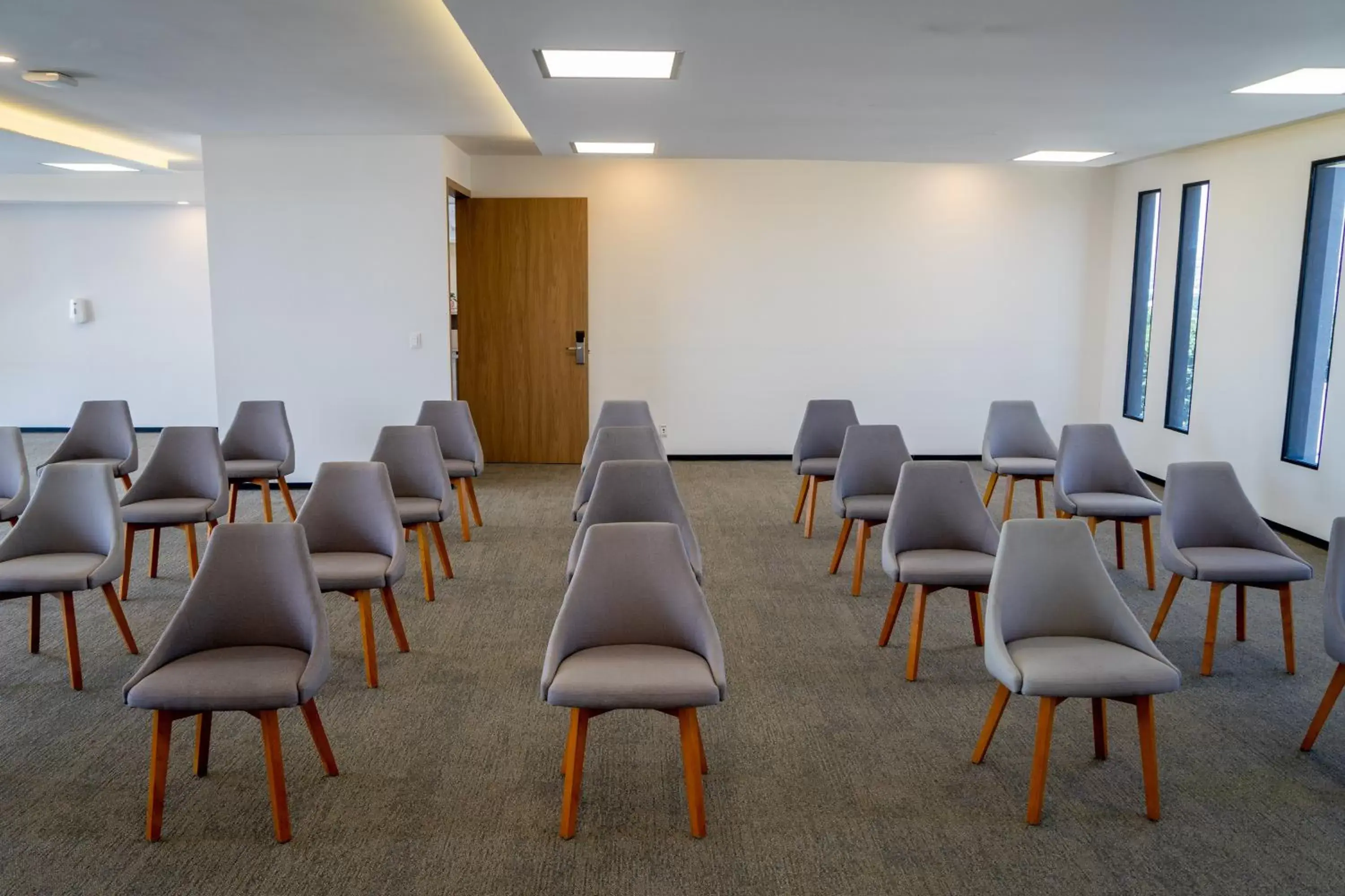 Meeting/conference room in Stadía Suites Querétaro Centro Histórico