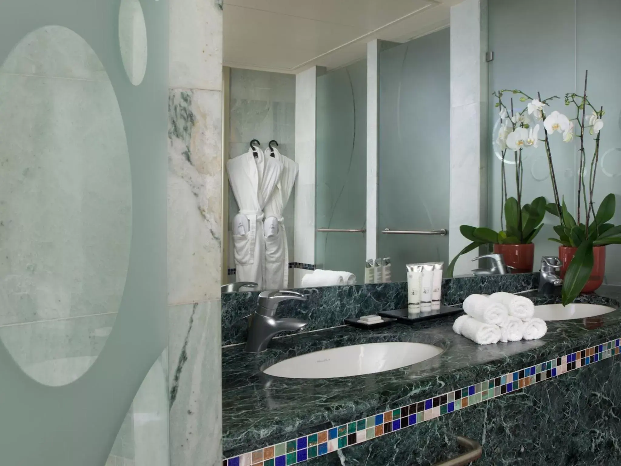 Bathroom in Dan Eilat Hotel