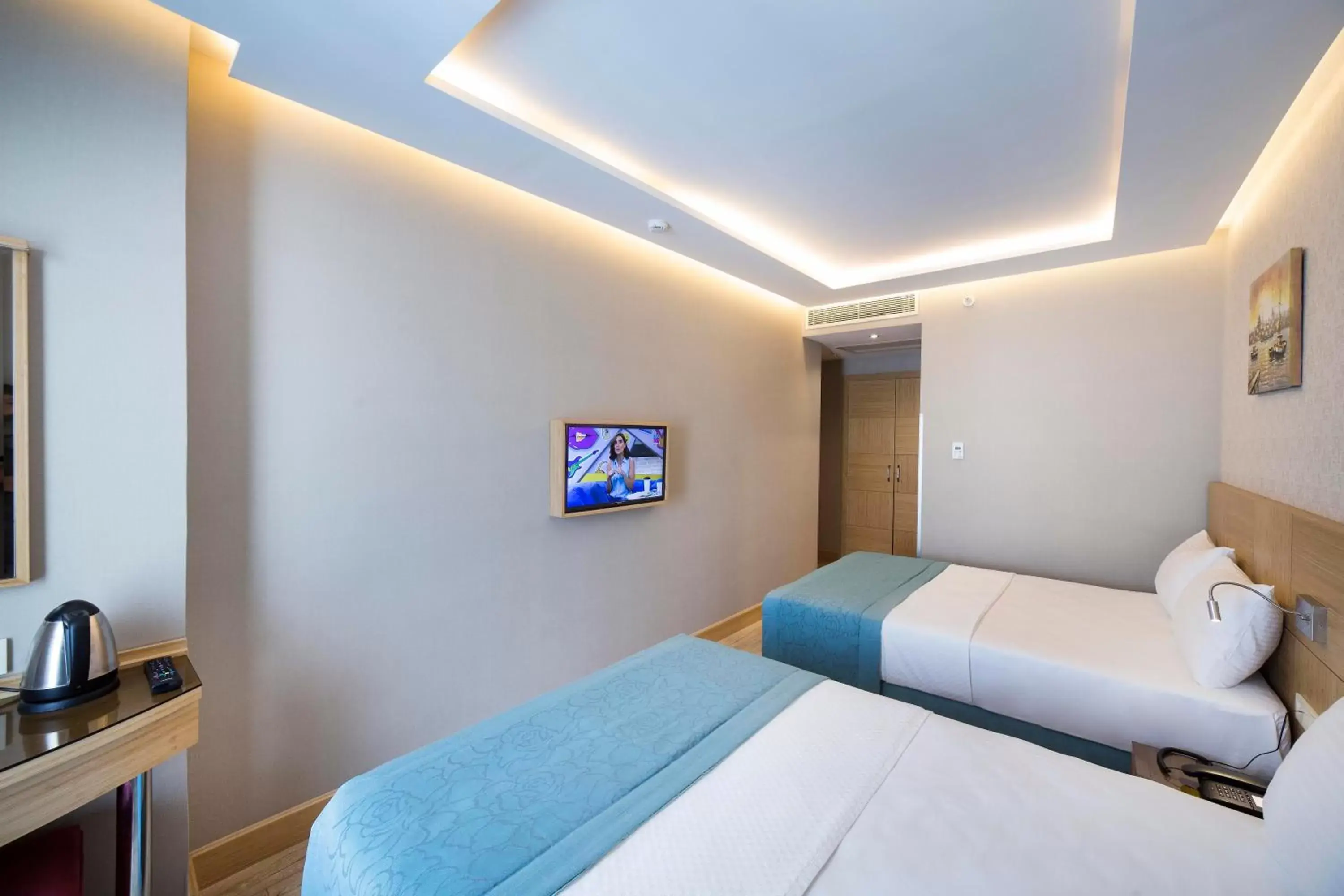 Photo of the whole room, Bed in Meretto Hotel LALELİ