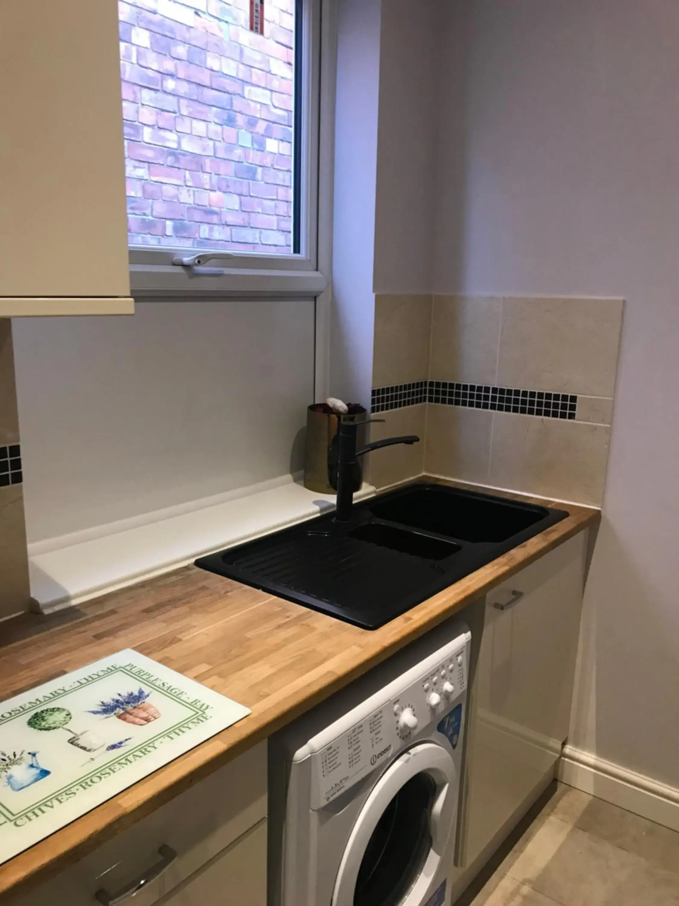 Communal kitchen, Kitchen/Kitchenette in Tunnard House