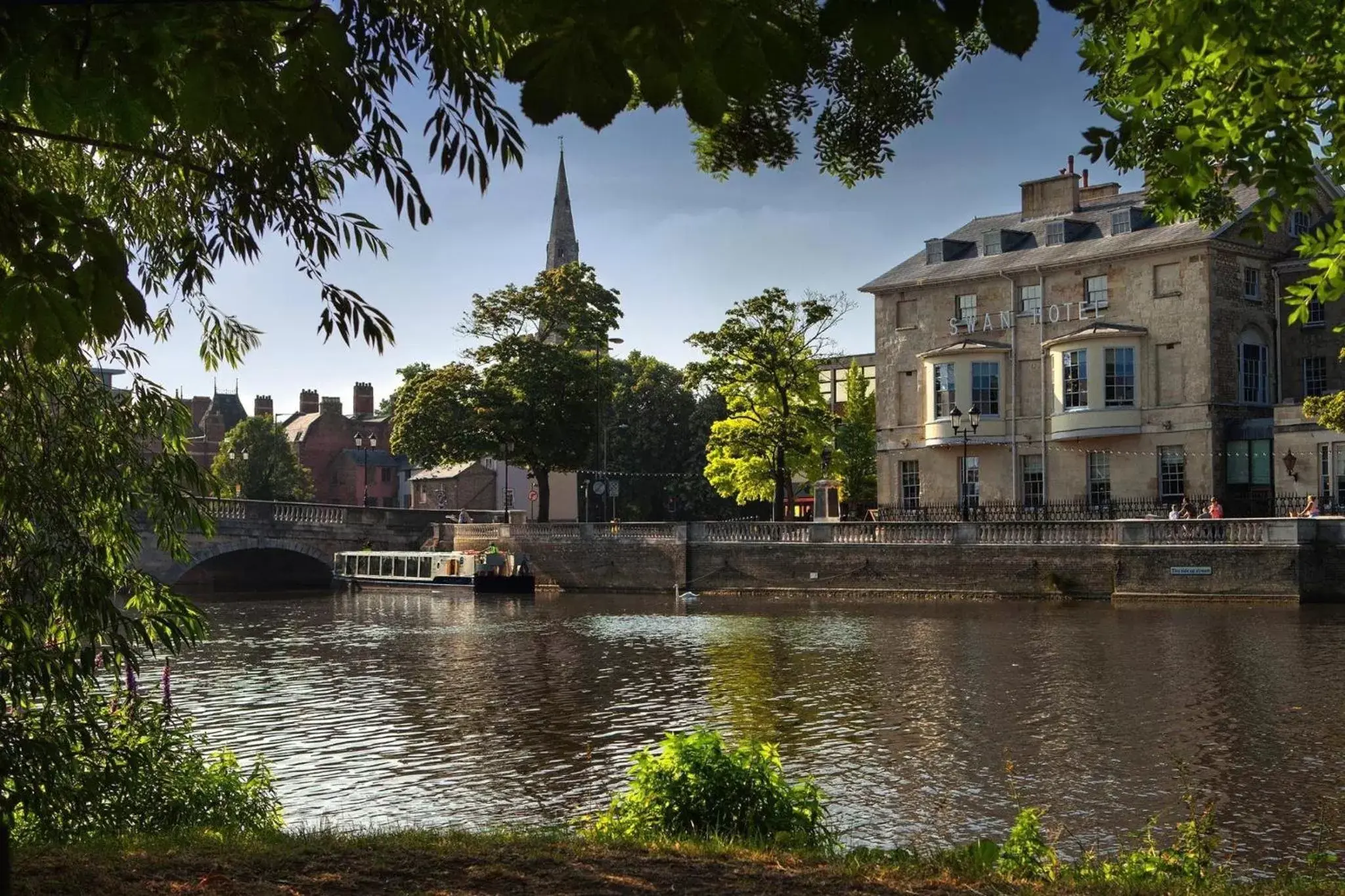 Property building in Bedford Swan Hotel and Thermal Spa Property building in Bedford Swan Hotel and Thermal Spa
