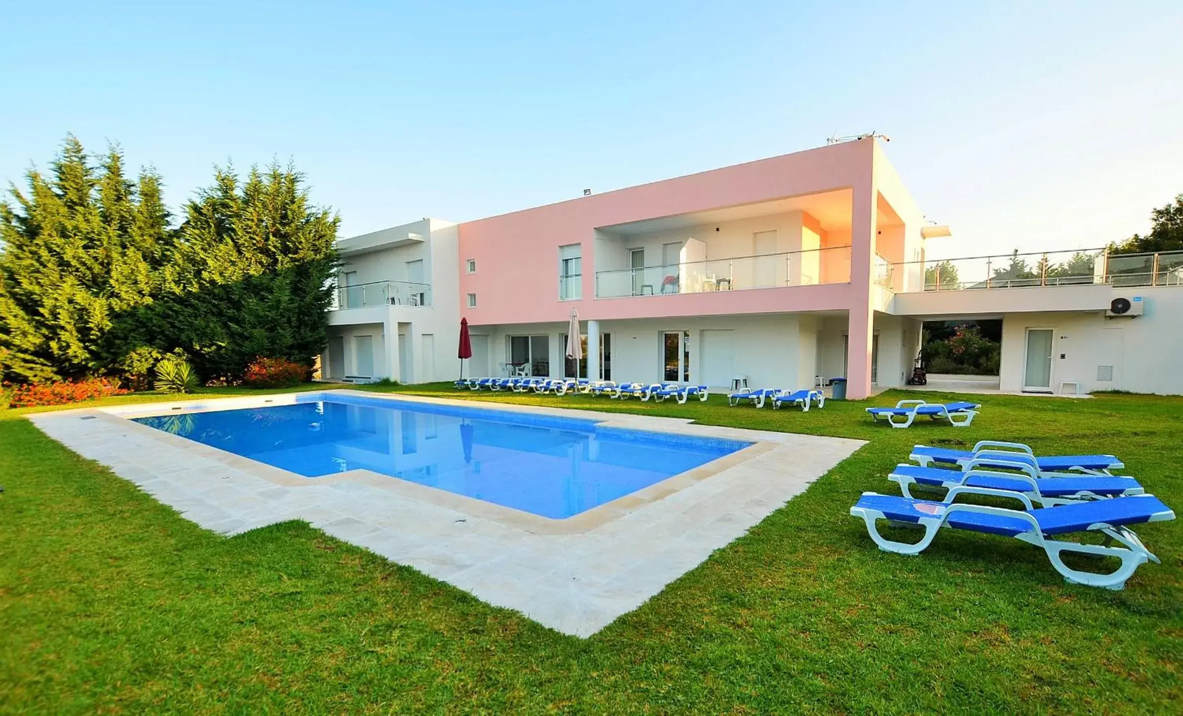 Property Building in HILLTOP OASIS Lisboa Oeiras