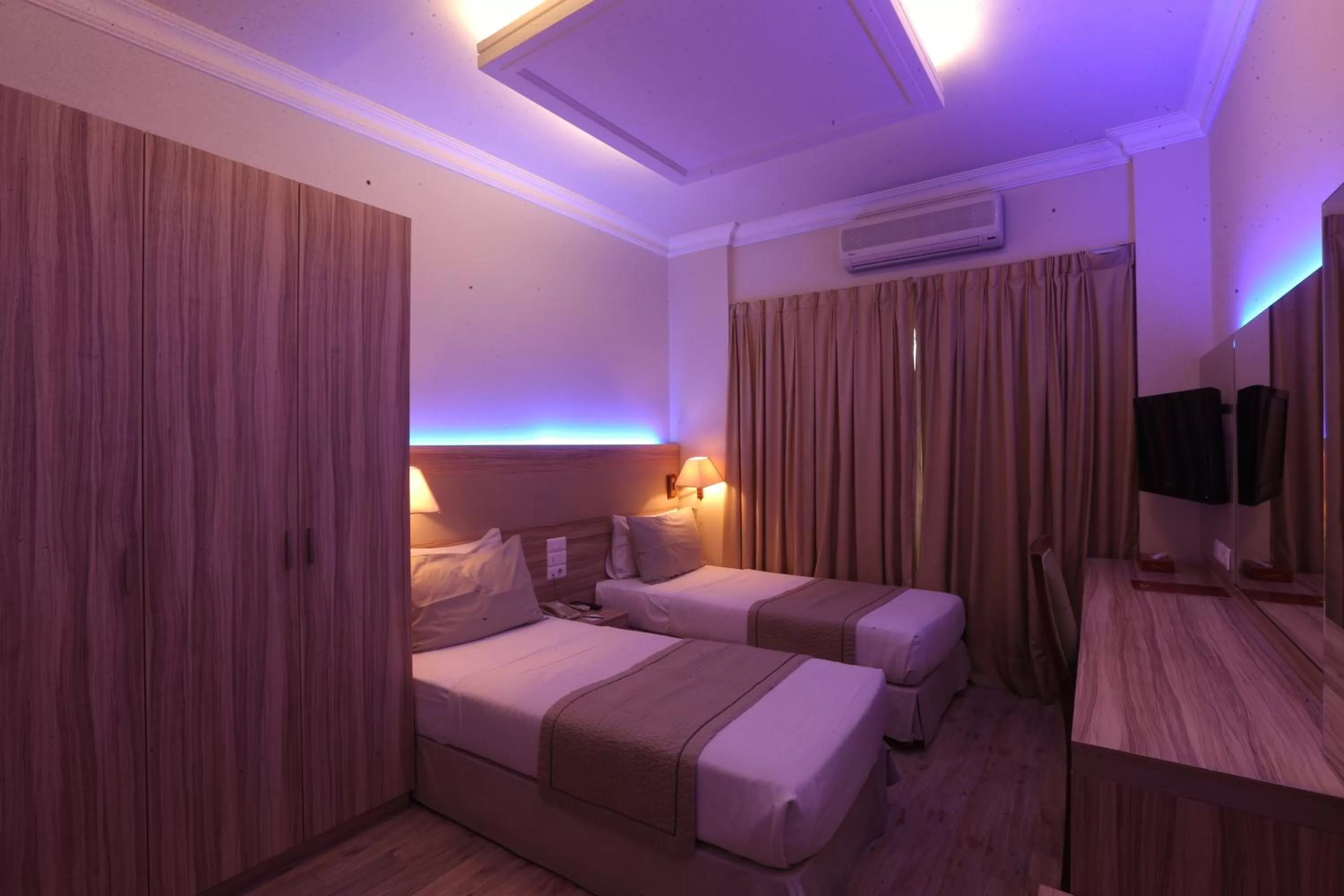 Bedroom, Bed in Padova Hotel