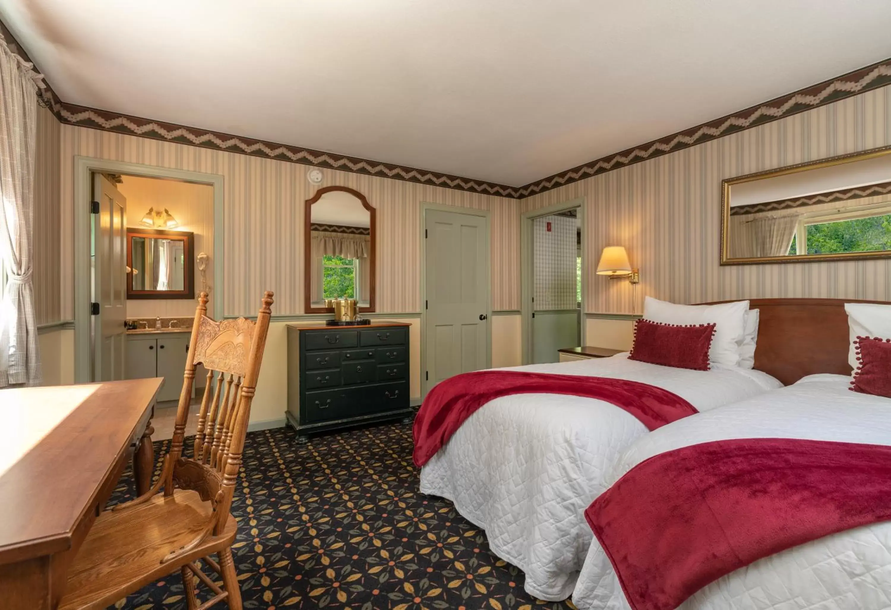 Bedroom, Bed in Christmas Farm Inn and Spa