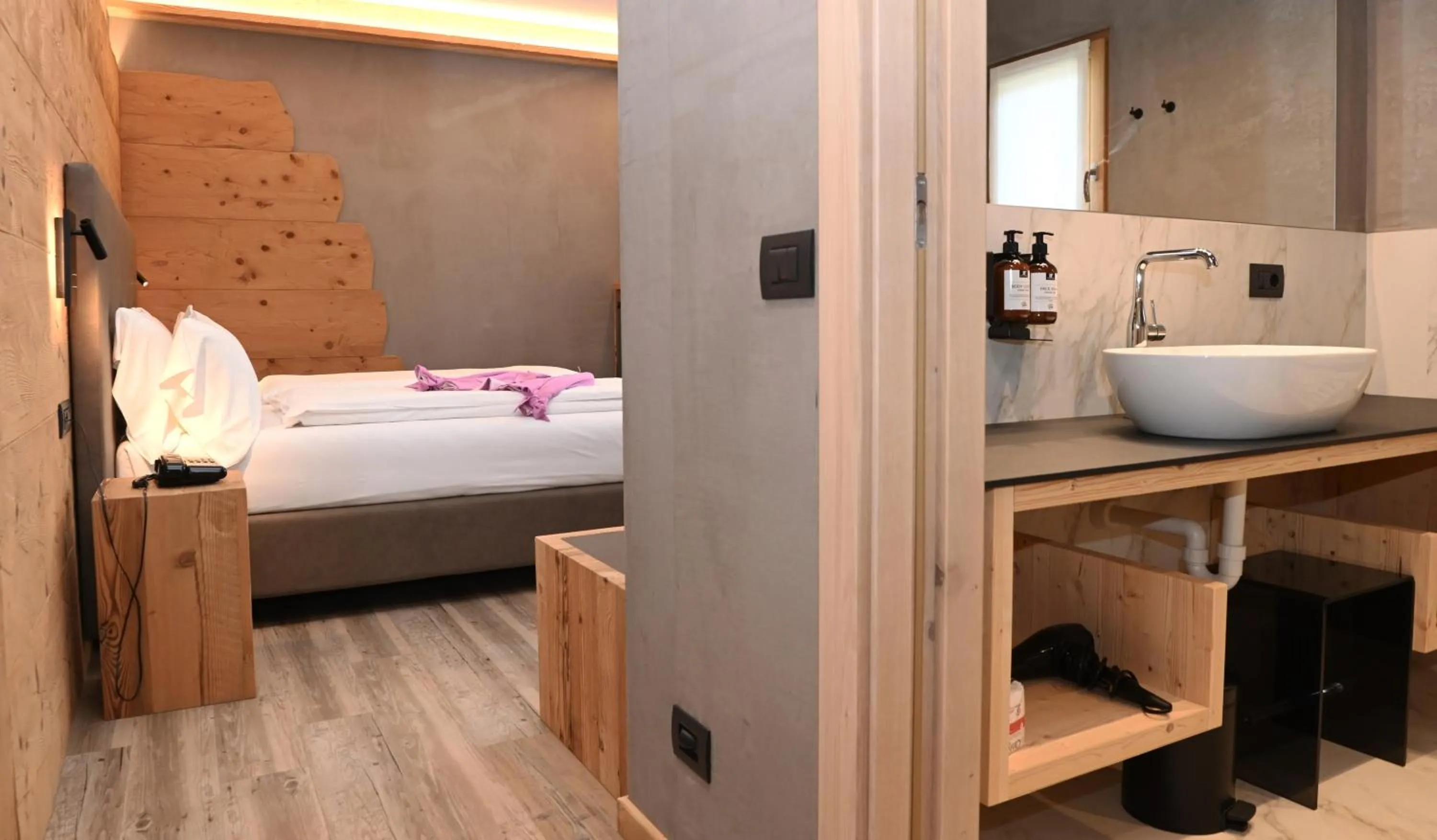 Bed in Francesin Active Hotel