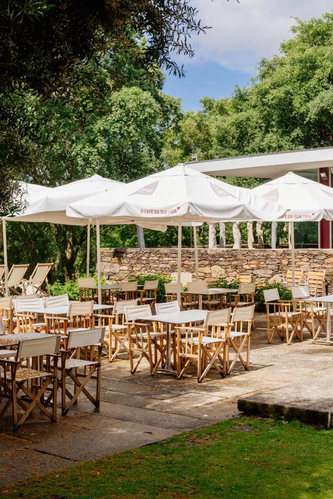 Patio, Restaurant/Places to Eat in Axis Ponte de Lima Golf Resort Hotel