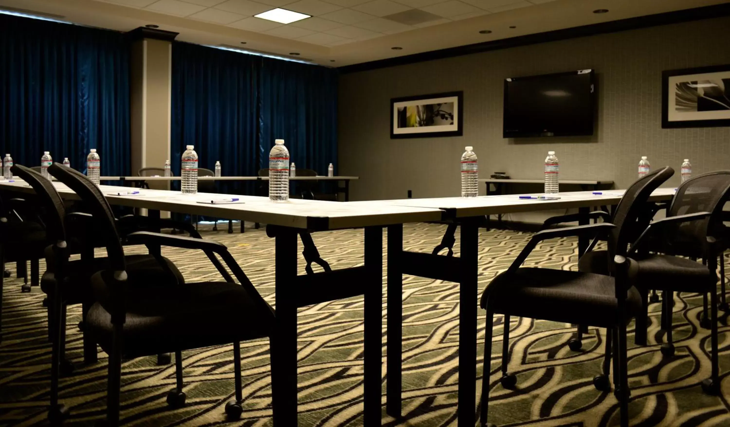Meeting/conference room in Holiday Inn Express and Suites North Charleston, an IHG Hotel