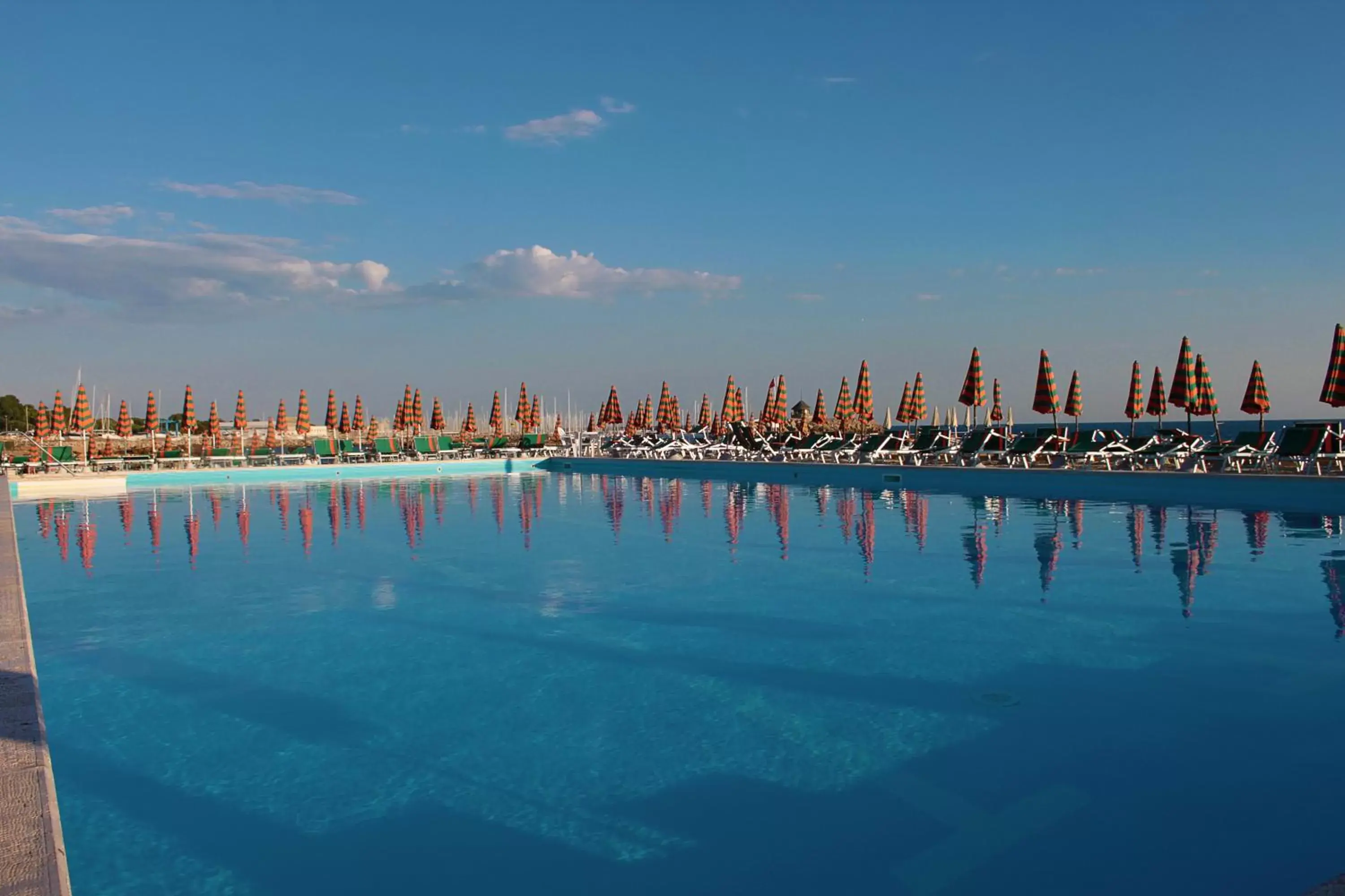 Day, Swimming Pool in Mercure Civitavecchia Sunbay Park Hotel