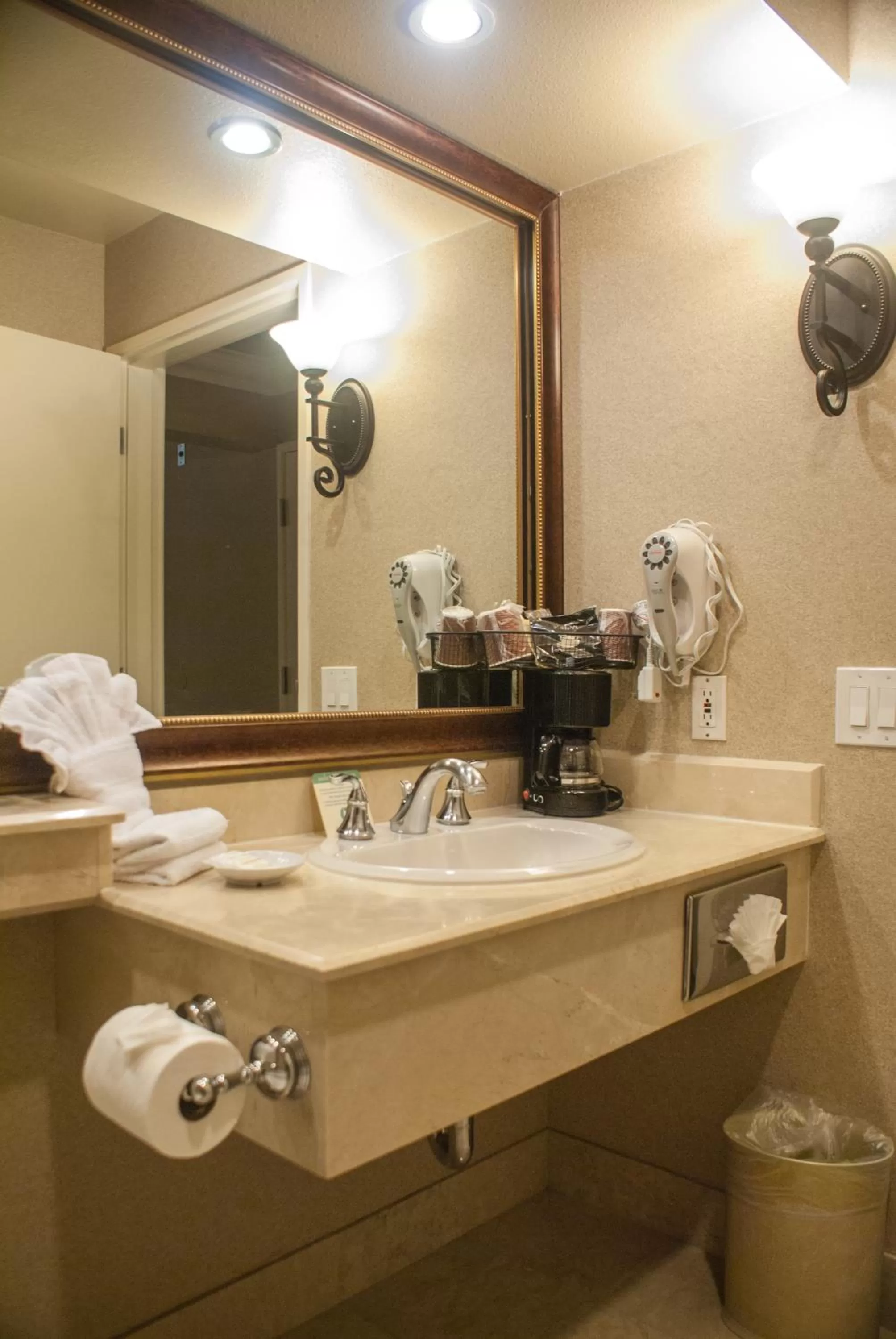 Bathroom in Indian Wells Resort Hotel