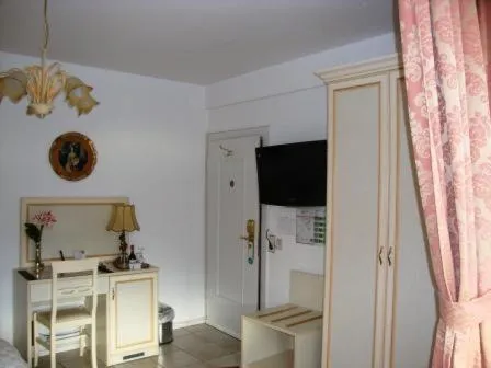 Photo of the whole room in Haus Mooren, Hotel Garni