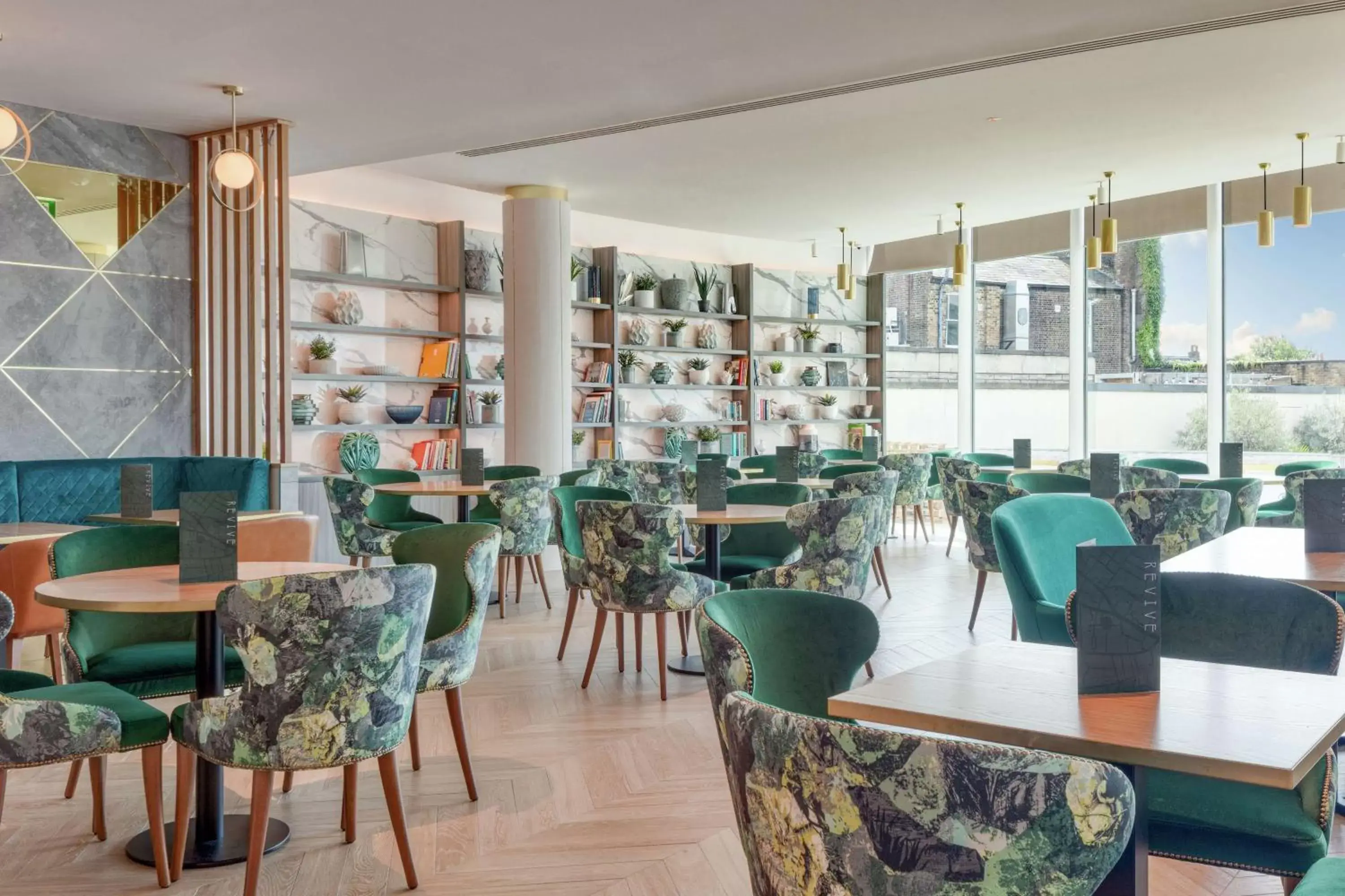 Restaurant/Places to Eat in Hilton London Angel Islington