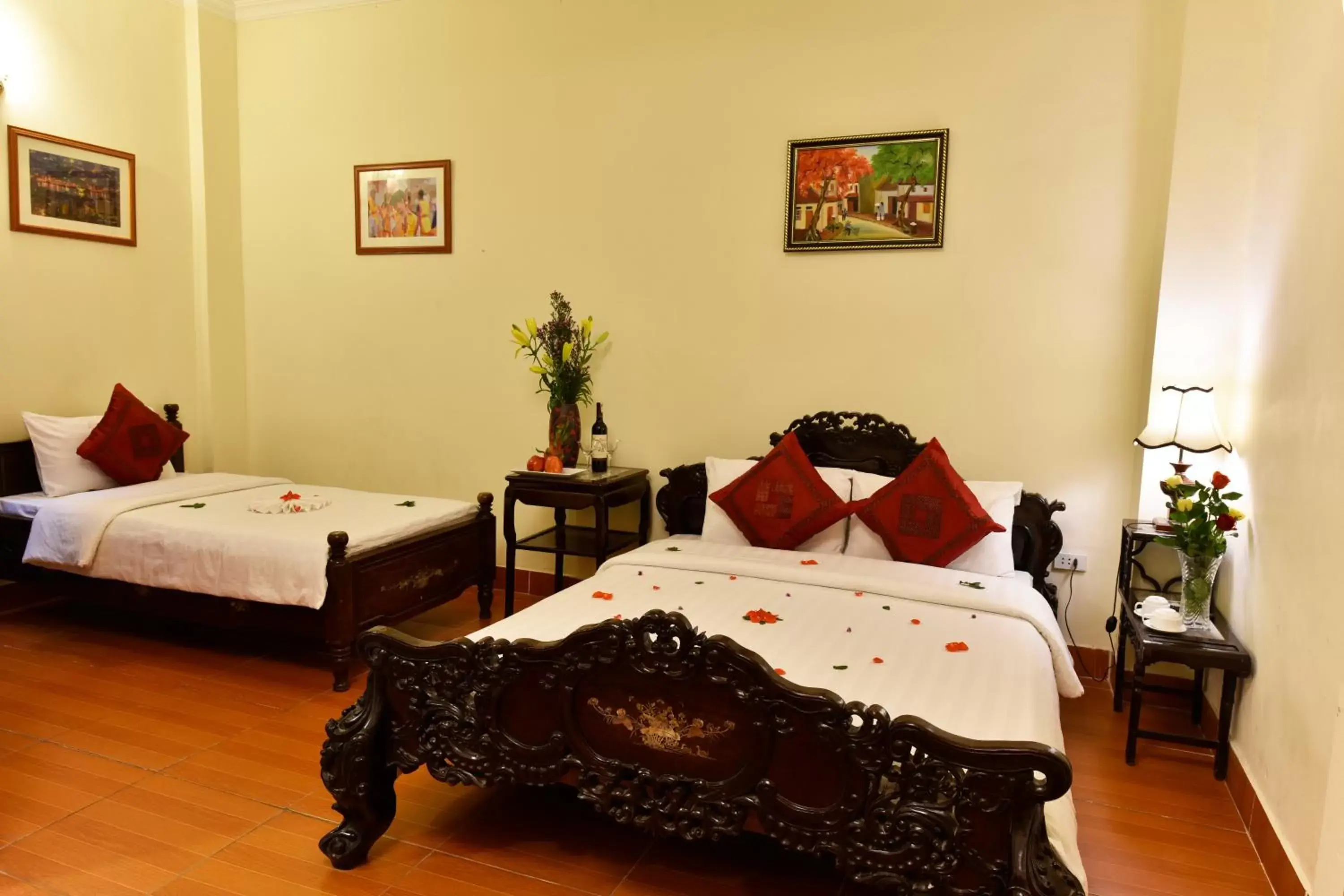 Deluxe Triple Room in Hanoi Marriotte Hotel Deluxe Triple Room in Hanoi Marriotte Hotel