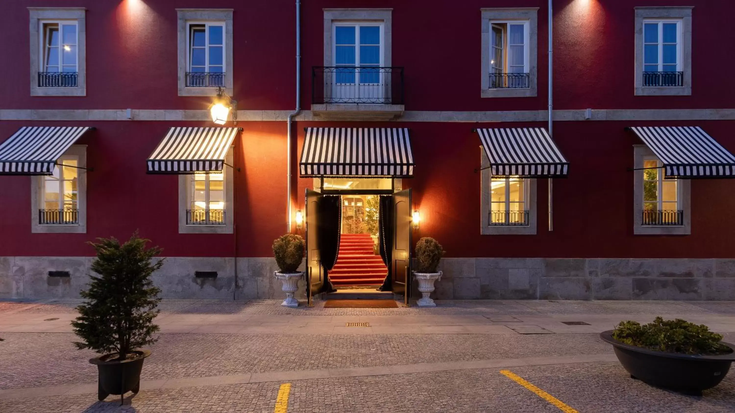 Property building in AP Dona Aninhas Property building in AP Dona Aninhas