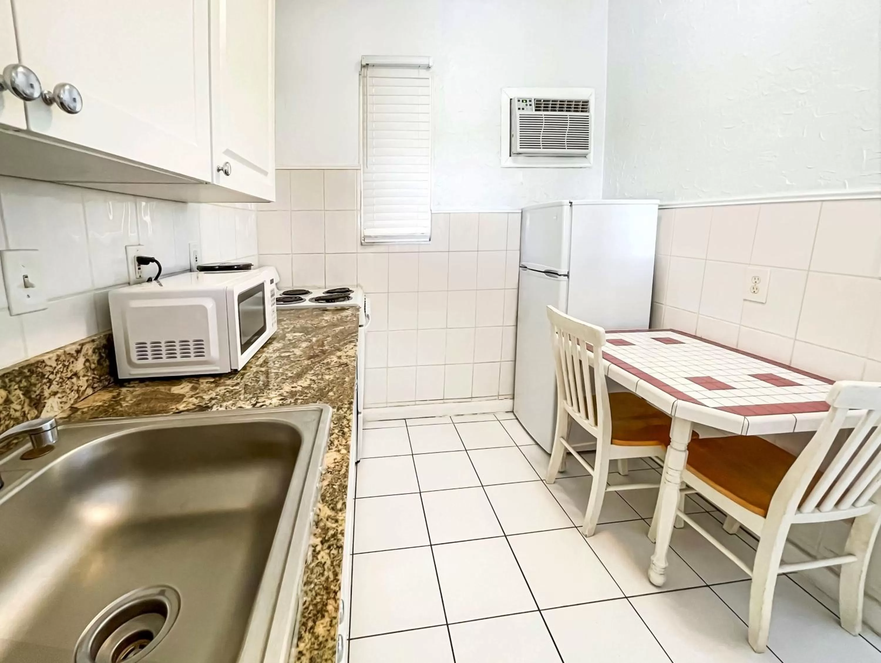 kitchen, Kitchen/Kitchenette in The Swan