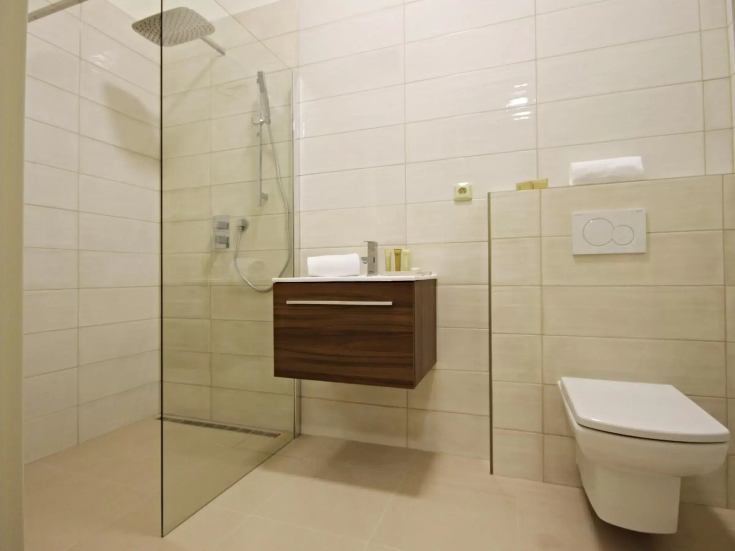 Bathroom in Alveo Suites