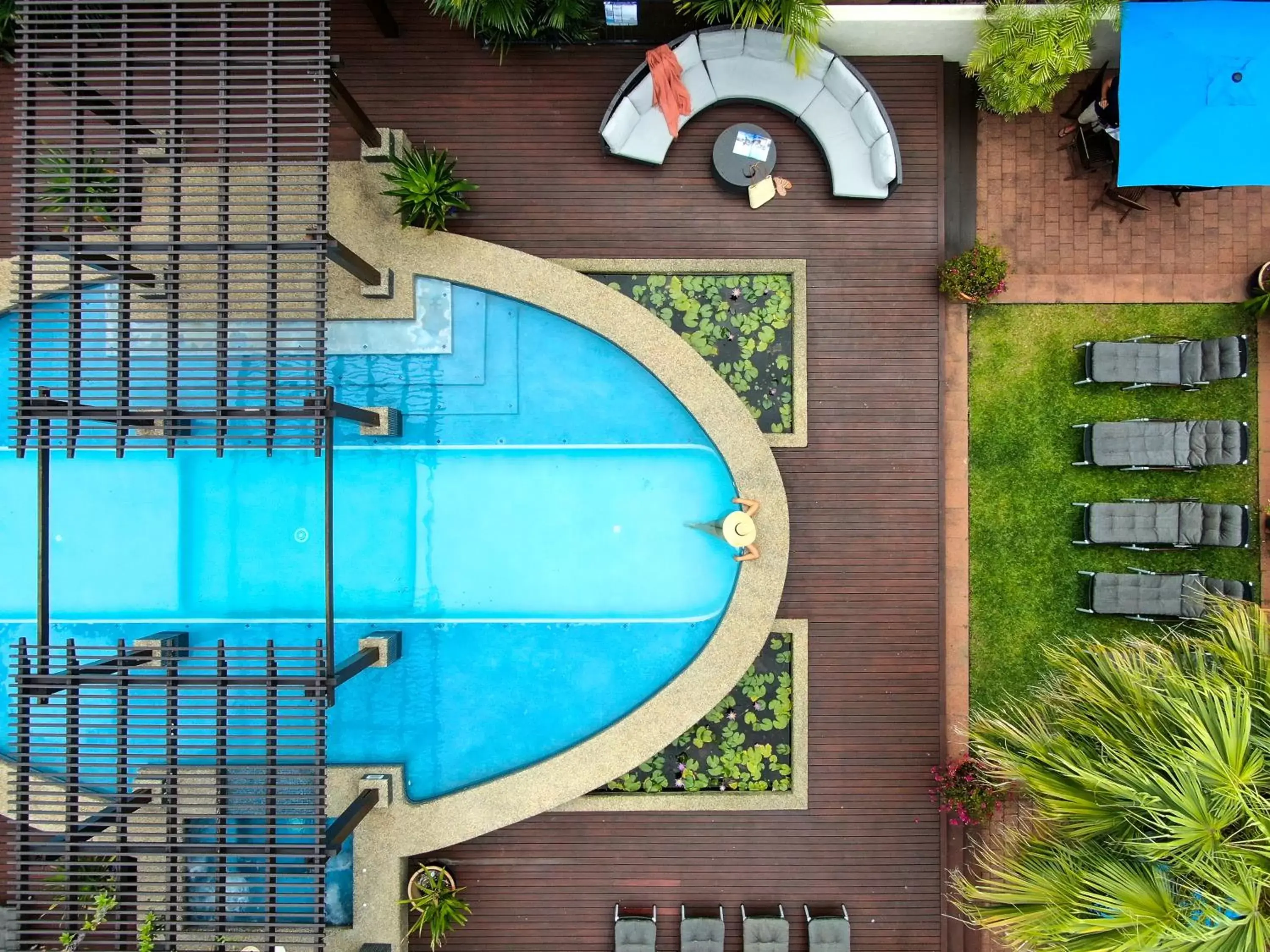 Swimming pool in Freestyle Resort Port Douglas Swimming pool in Freestyle Resort Port Douglas